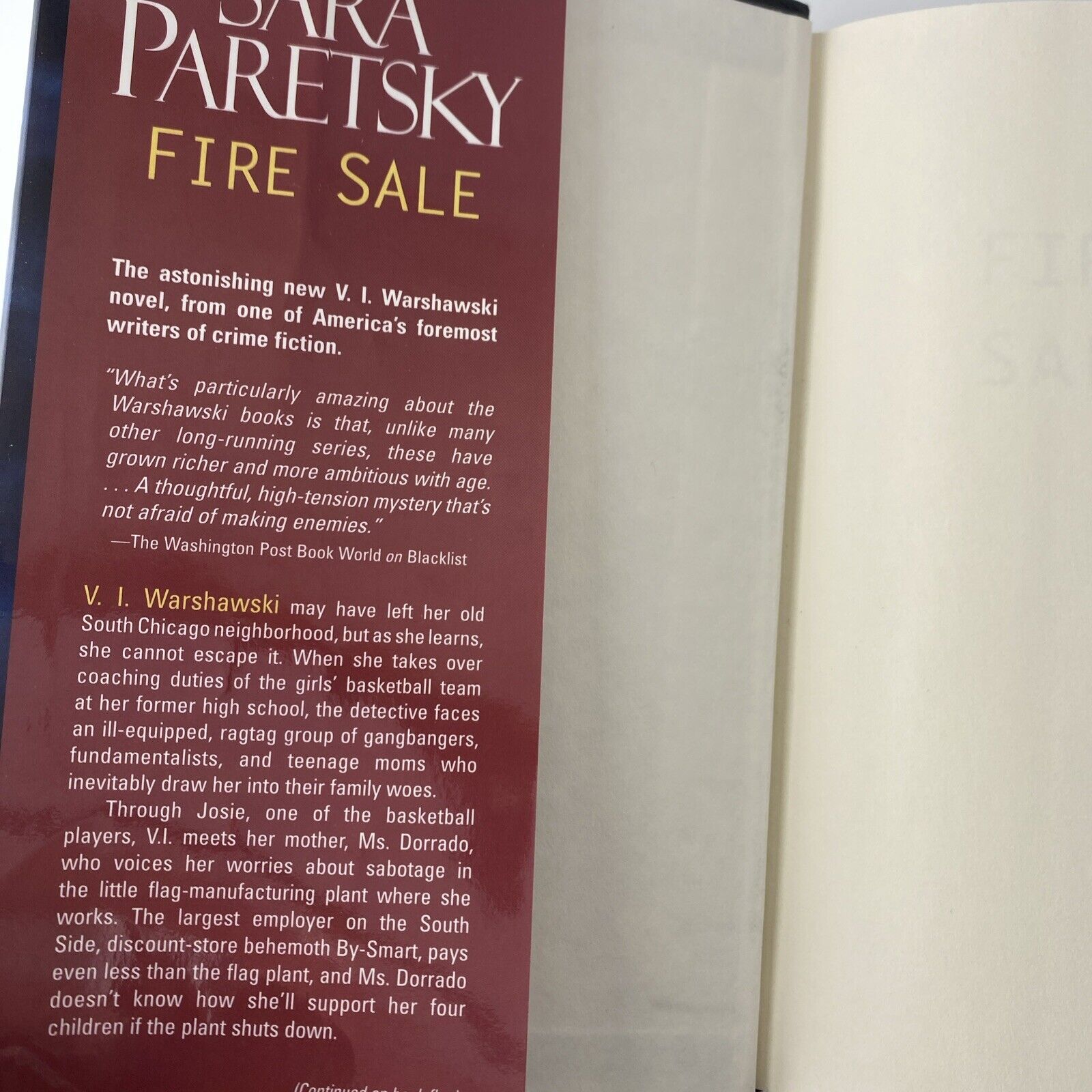 Fire Sale [V.I. Warshawski Novels] Paretsky, Sara  Very Good Book Club Ed