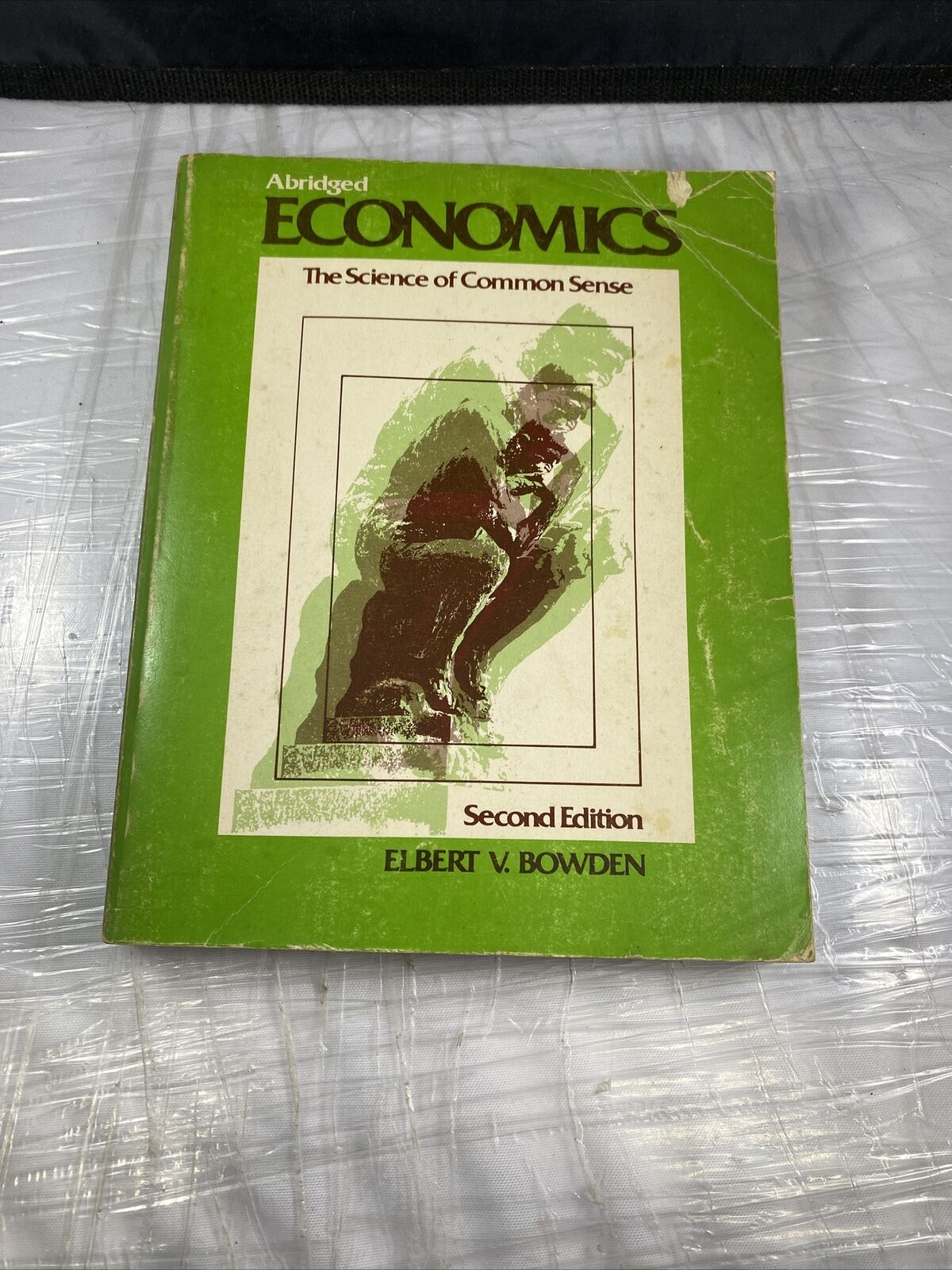 Abridged Economics : The Science of Common Sense Vintage 70s Economics Paperback