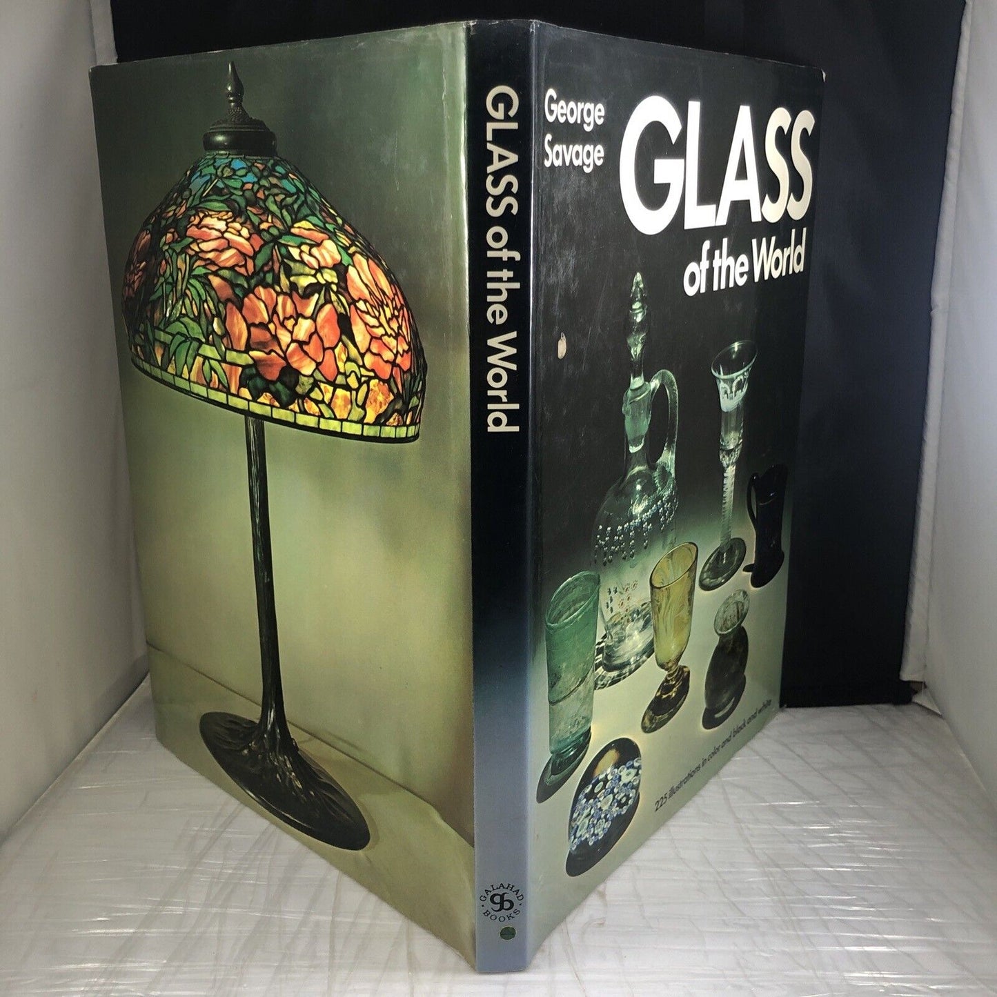 Glass Of The World By George Savage 70s Antique Collectibles Book Vintage