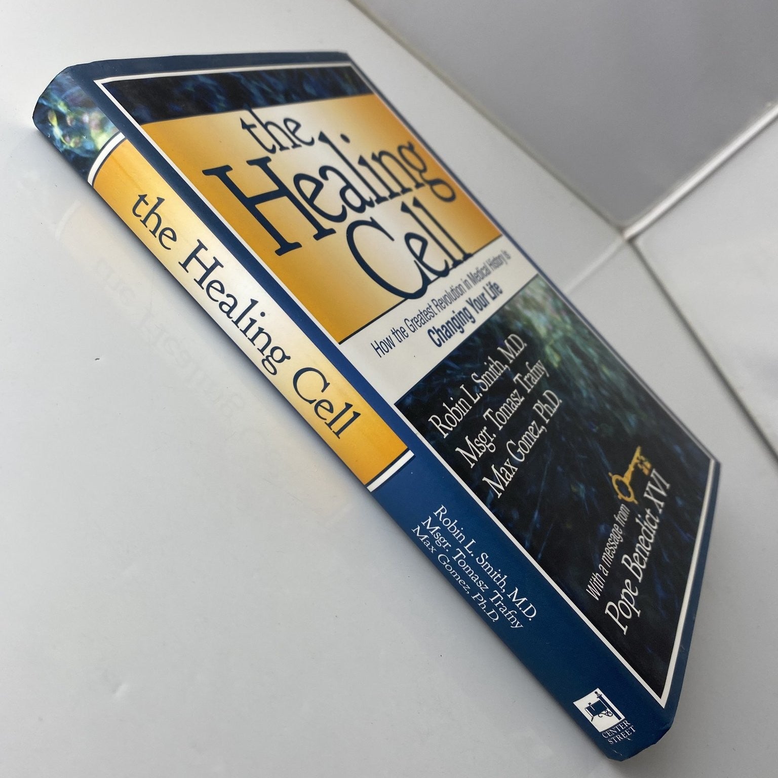 The Healing Cell Smith Trafny Gomez 2013 First Edition Stem Cell Science Center