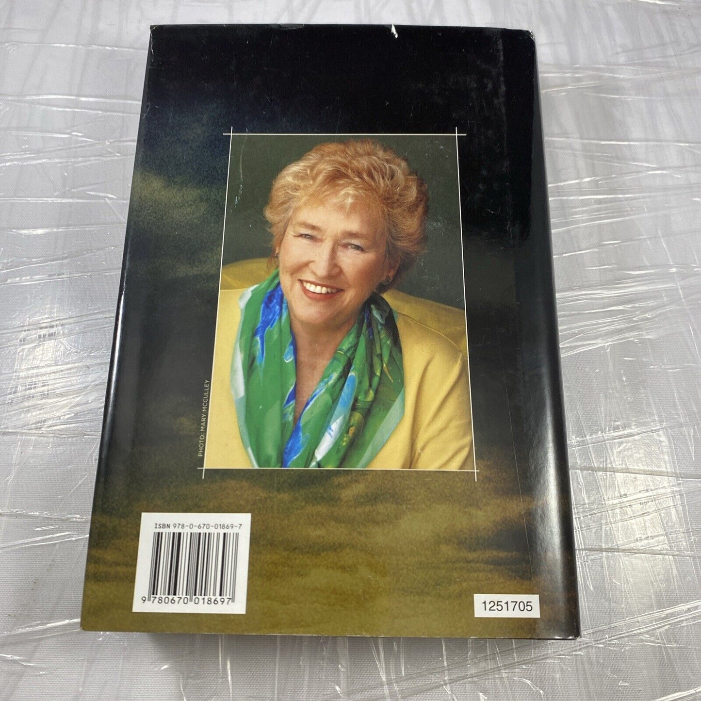 Dakota by Martha Grimes (Hardcover) Viking Book Club Edition VG