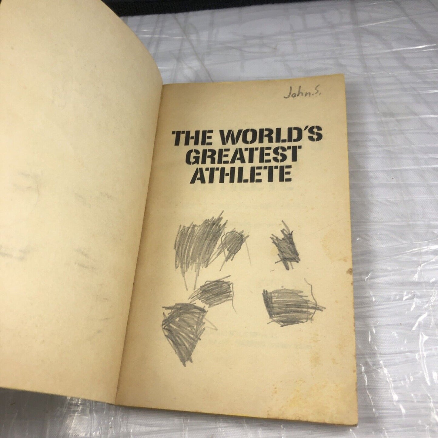 Walt Disney Production "The Worlds Greatest Athlete" Book 1974 Used Fast Ship