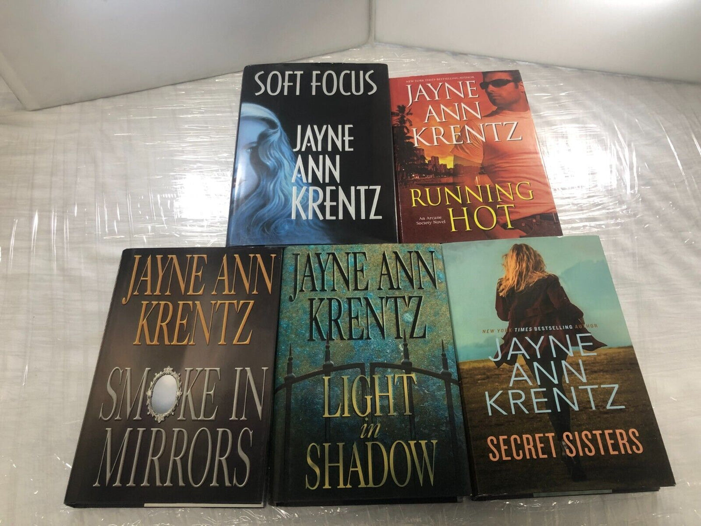 Romance Novels by Jayne Ann Krentz. Lot of 5 Hardcover. Soft Focus, Running Hot