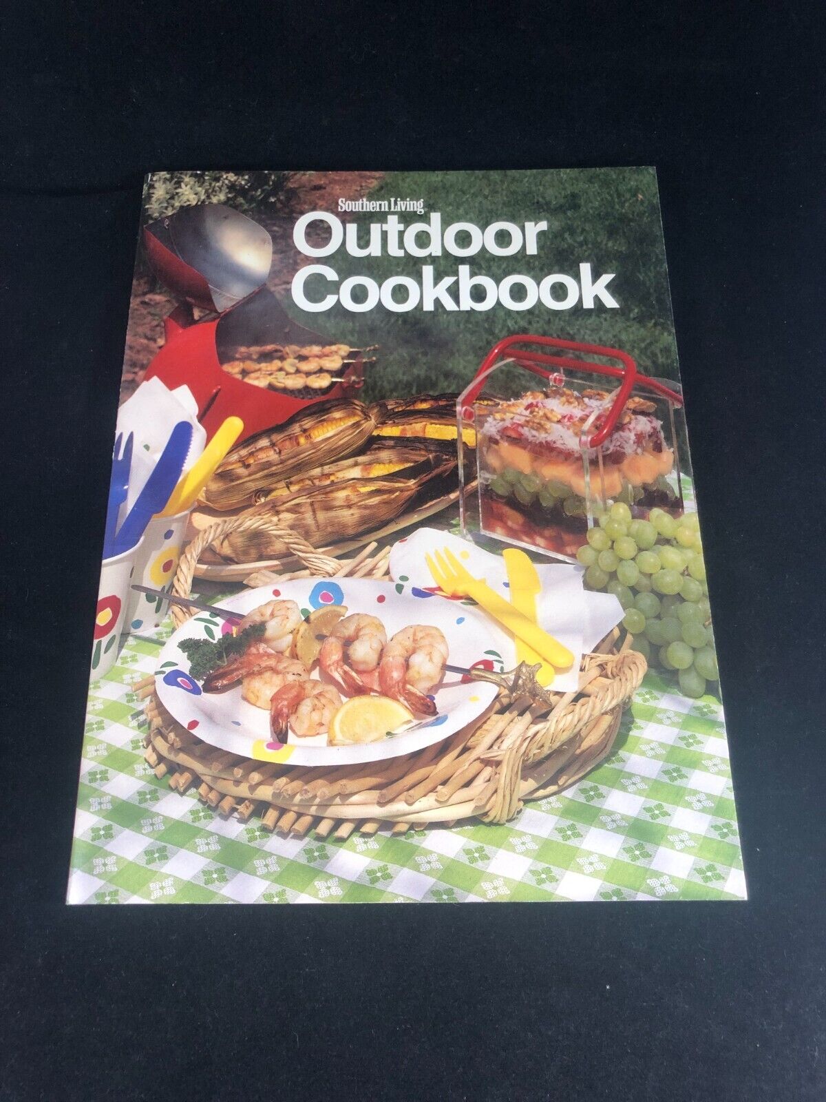 Southern Living Outdoor Cookbook, Oxmoor House, Hardcover Recipes Kitchen Cook