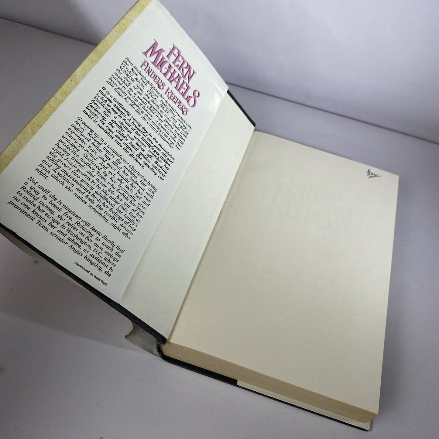Finders Keepers - Hardcover By Michaels, Fern - VERY GOOD Vintage Book Club Ed