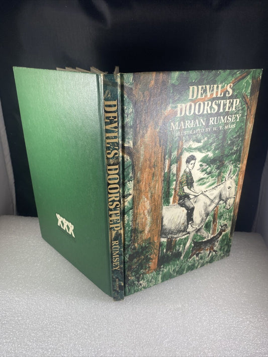 Devil's Doorstep by Marian Rumsey Weekly Reader Vintage 60s Kids Chapter Book