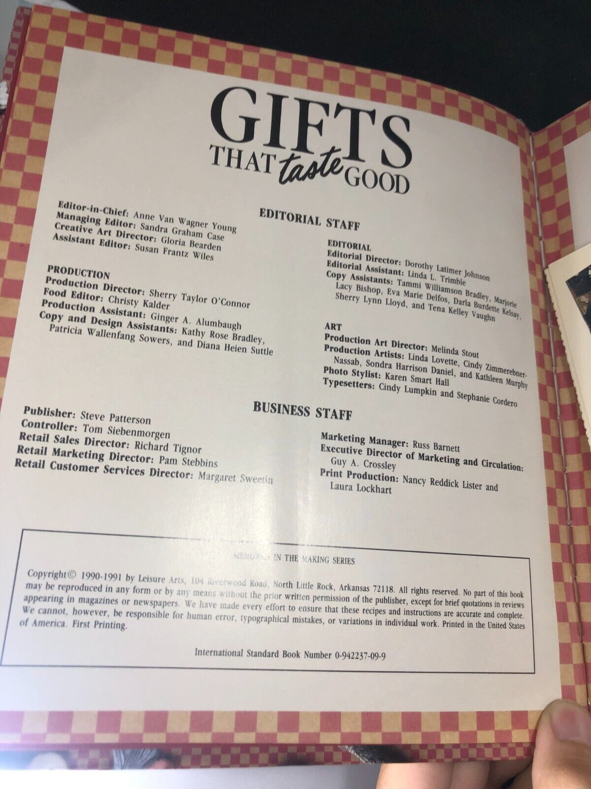 Gifts That Taste Good Holiday Vintage Cookbook Homemade Gift Ideas Pizza Basket