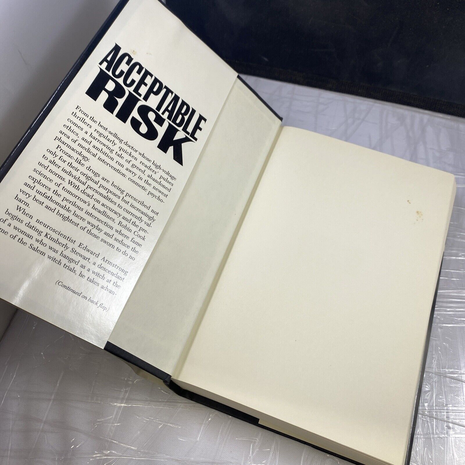 Risk by Robin Cook (1995, Hardcover) Very Good Vintage Book Club Edition