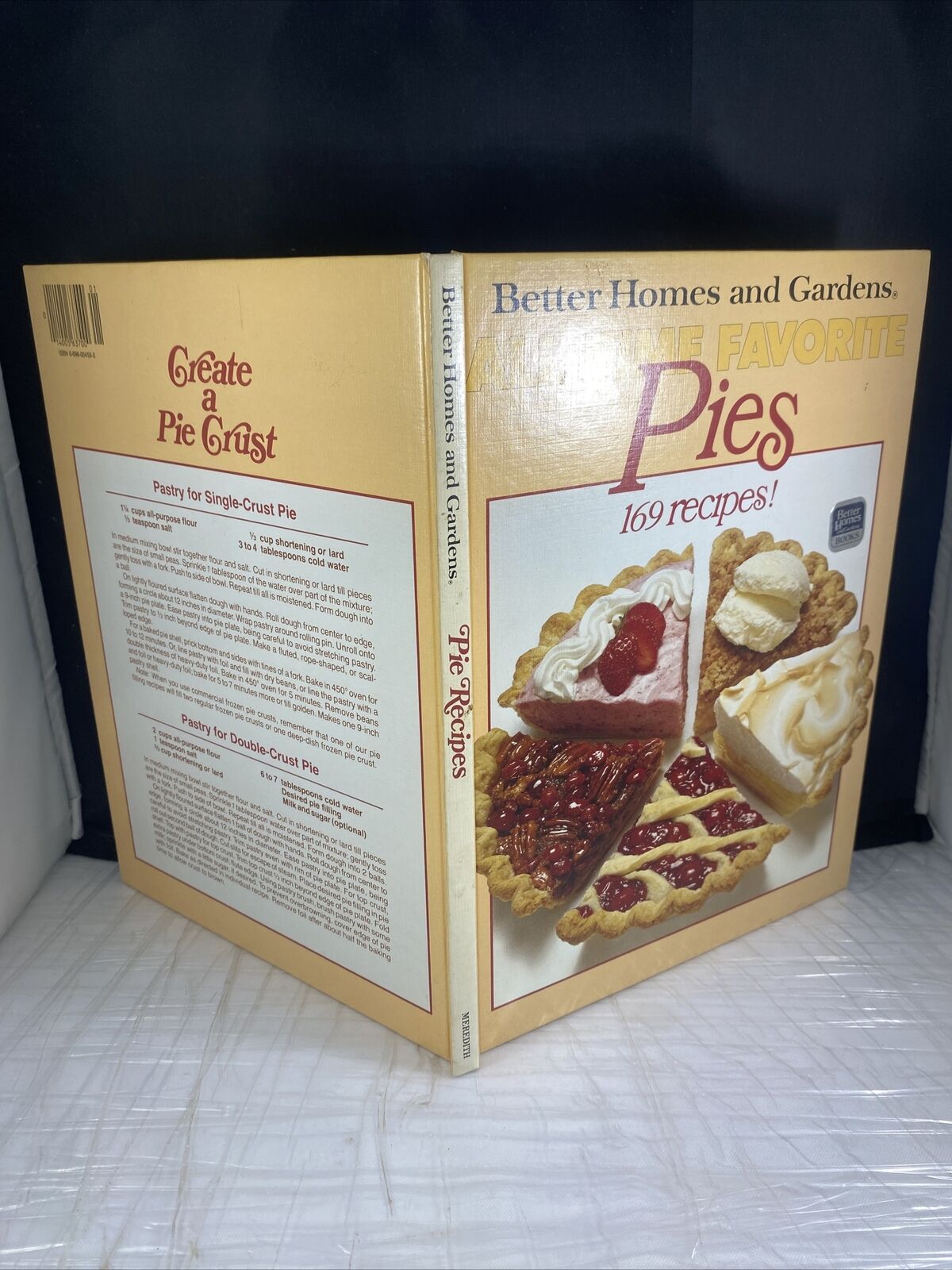 Better Homes and Gardens All-Time Favorite Pies Hardcover Vintage 70s Cookbook