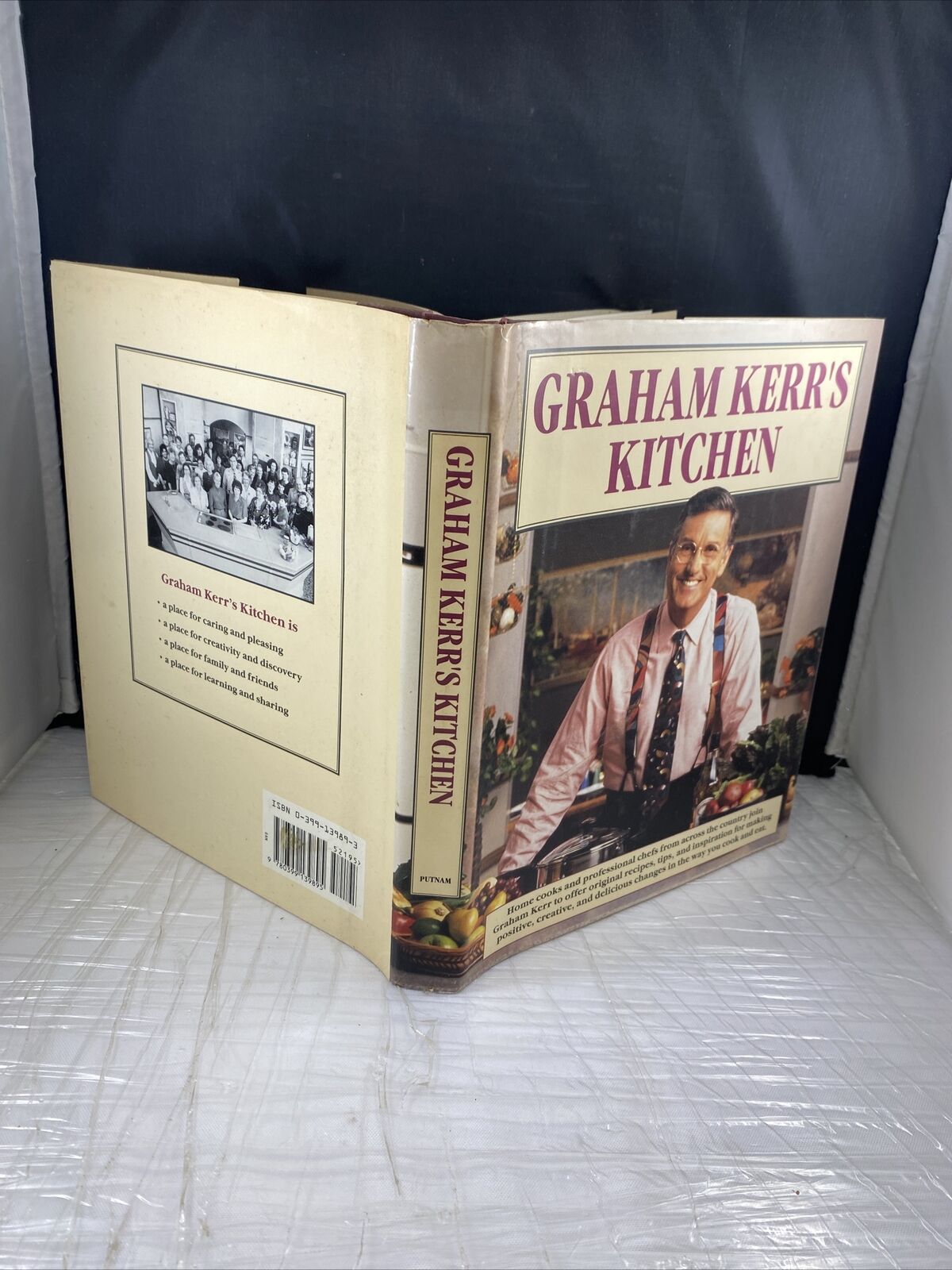 Graham Kerr's Kitchen by Graham Kerr (1994, Hardcover) Vintage 90s Cookbook