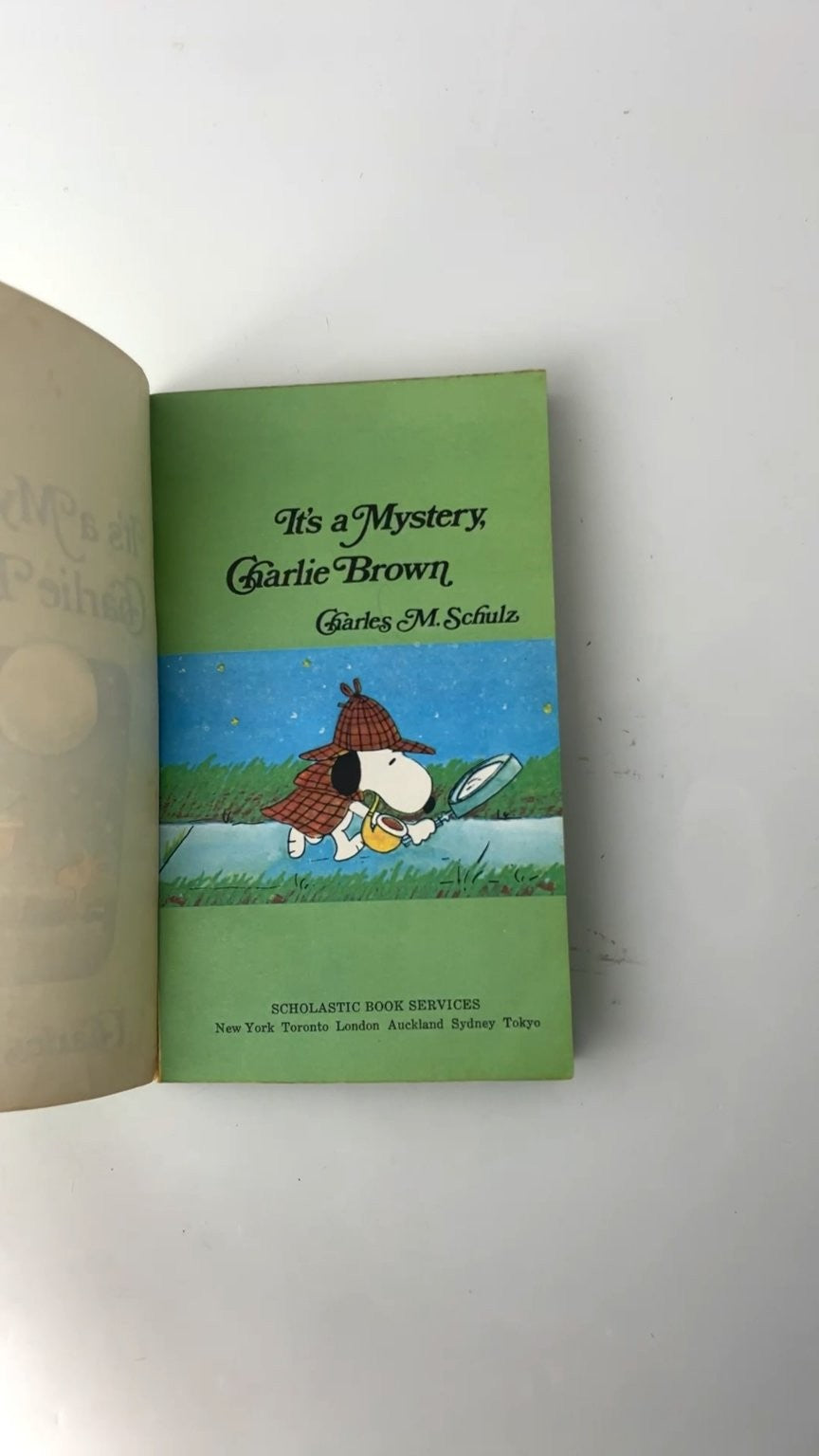 It's a Mystery Charlie Brown Charles M Schulz Scholastic Starline