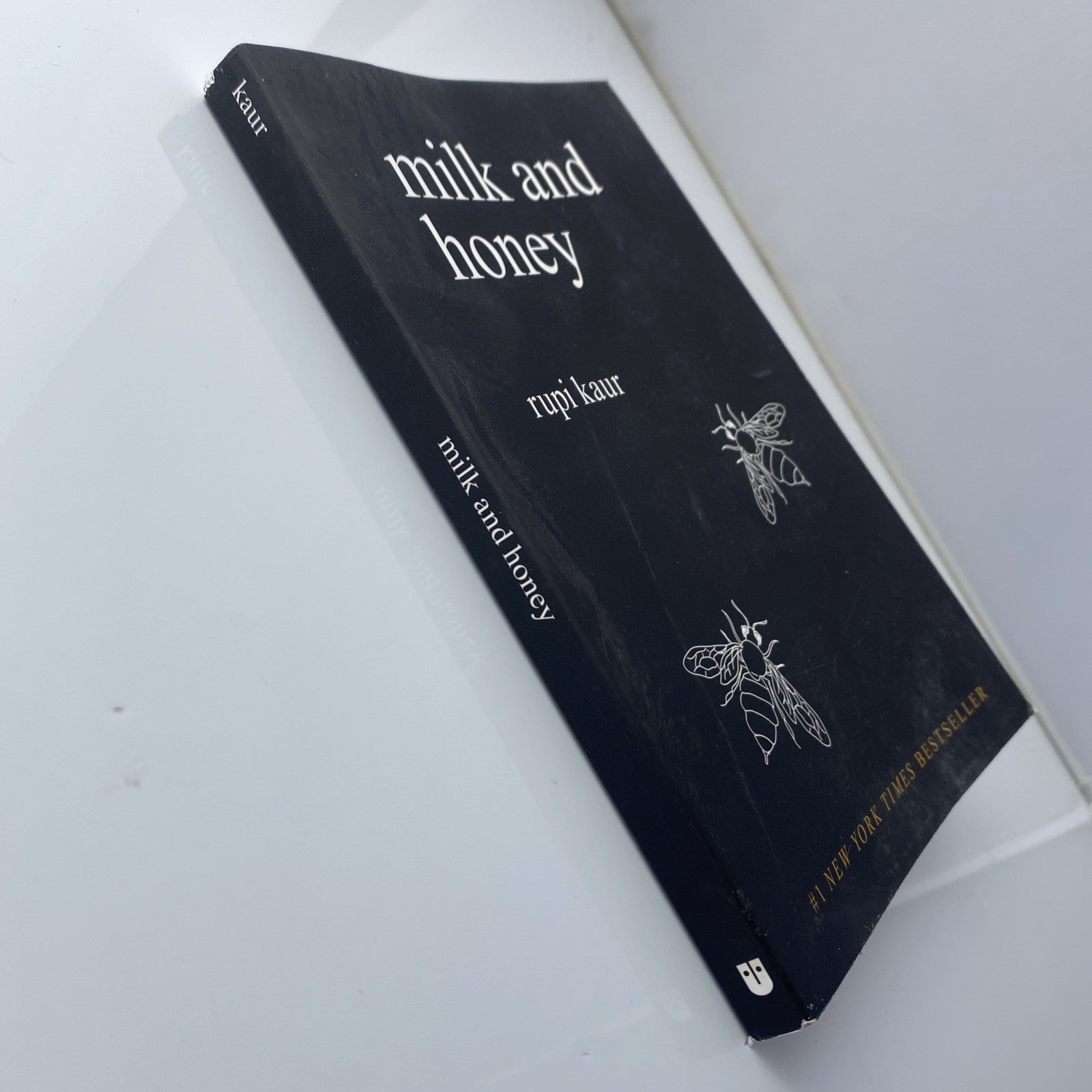 Milk and Honey - Paperback By Kaur, Rupi - GOOD Poetry Healing With Word