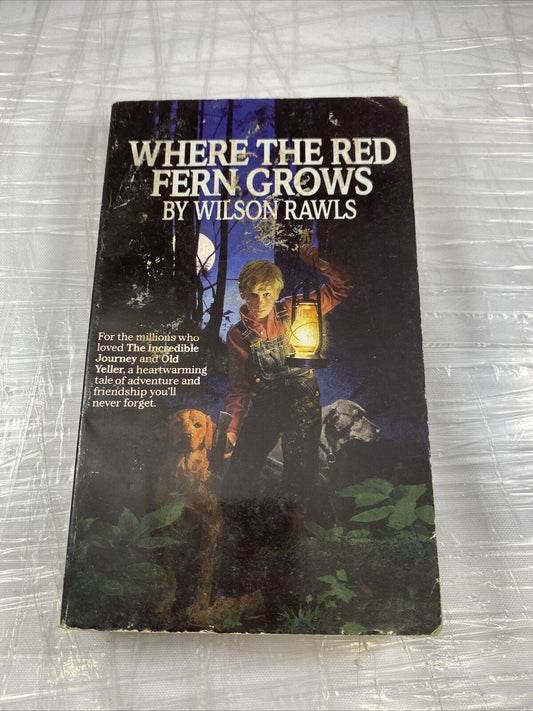 "WHERE THE RED FERN GROWS" By Wilson Rawls - Paperback Book Bantam