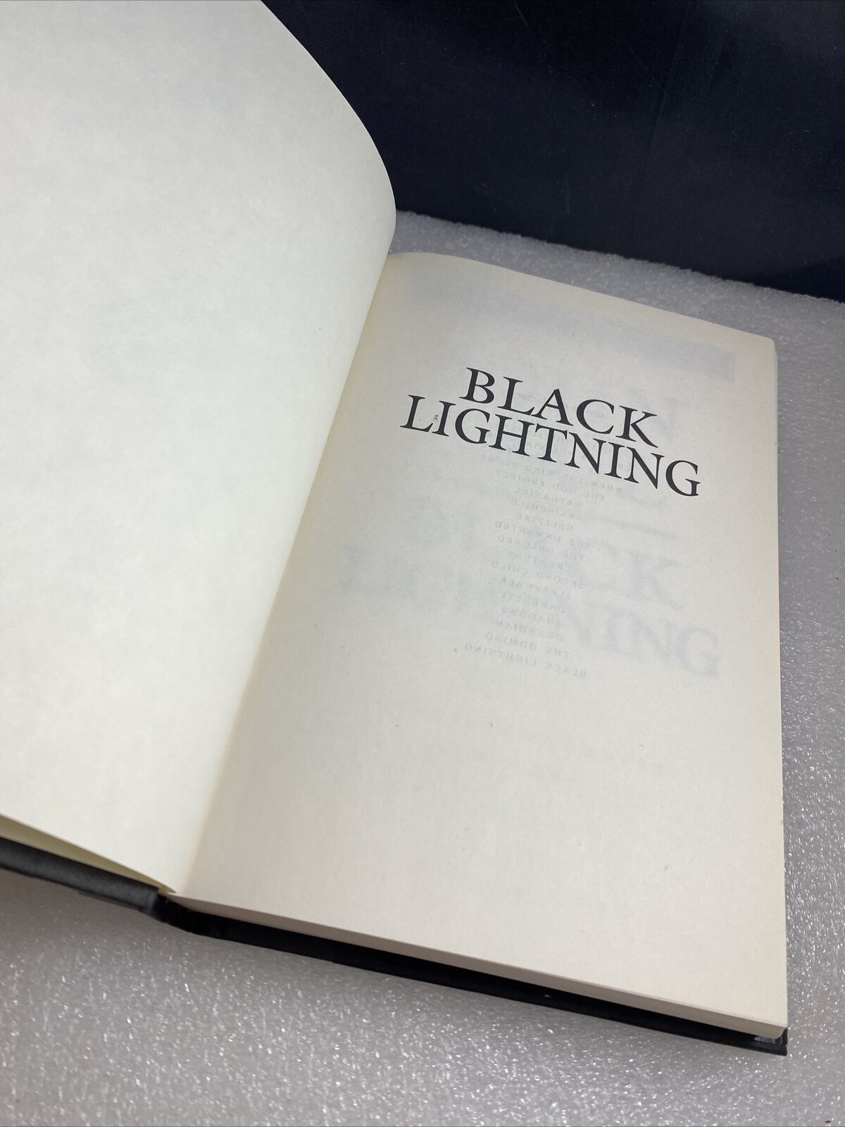 Black Lightning by John Saul  [1995] Mystery Suspense Thriller Good BCE