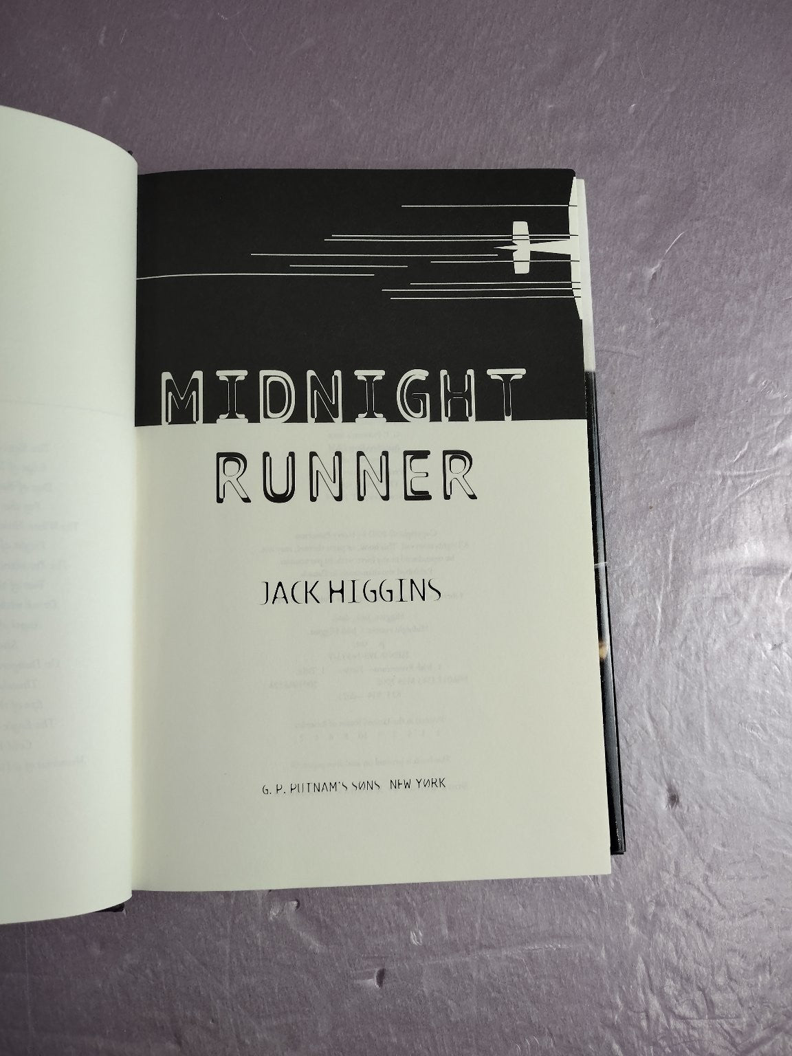 Midnight Runner Jack Higgins 2000 First Edition Thriller Suspense G.P. Putnam's