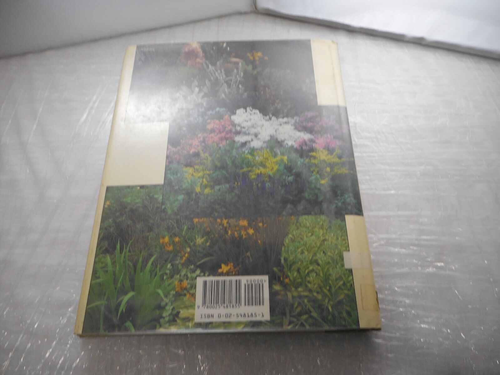 Color EchoesHarmonzing Color in the Garden Pamela J. Harper AB128 Library book