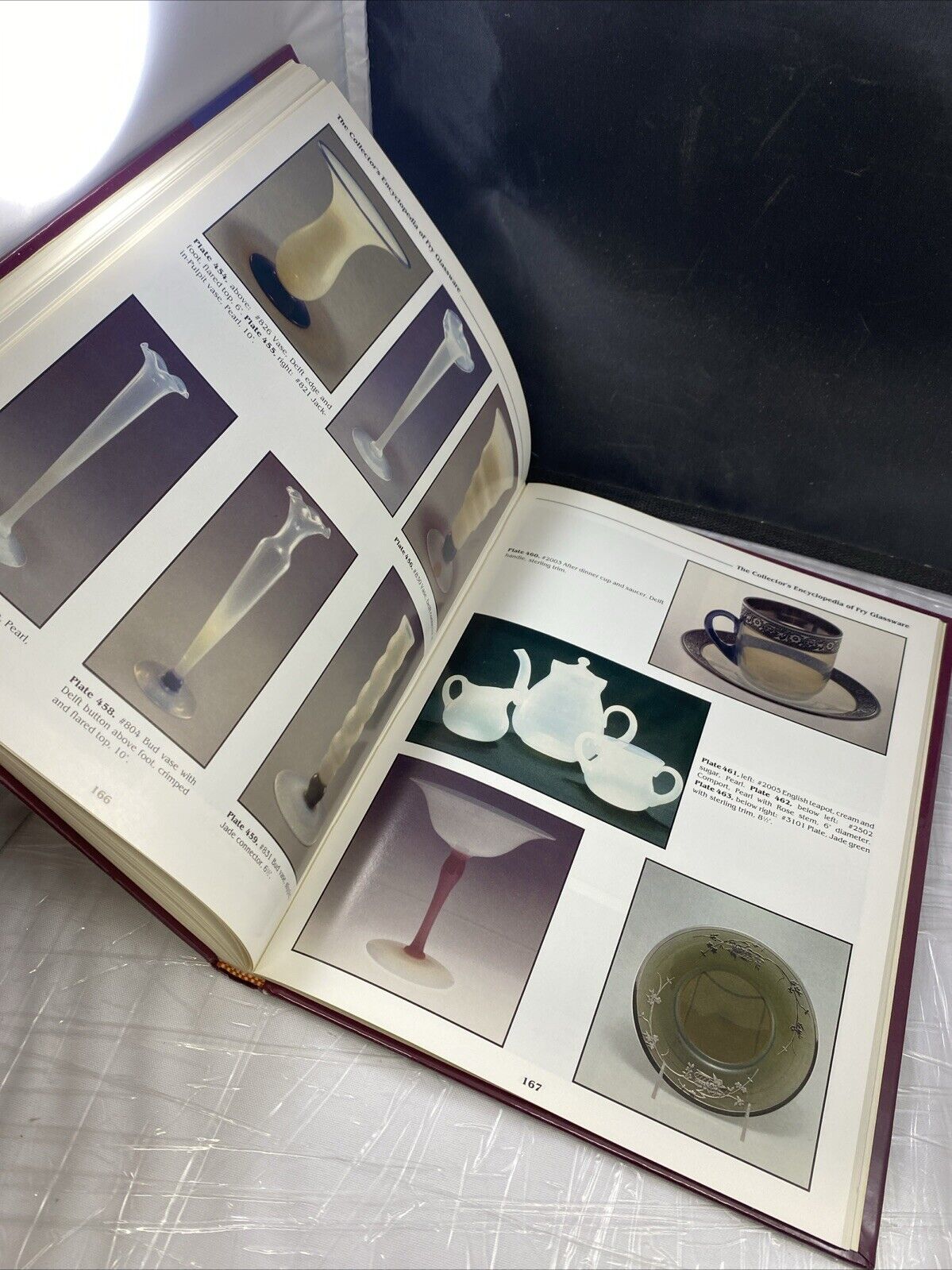 Collector's Encyclopedia of FRY GLASSWARE Book 1990 Illustrations Photographs