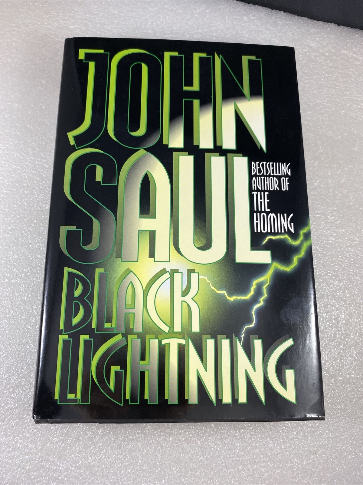 Black Lightning by John Saul  [1995] Mystery Suspense Thriller Good BCE