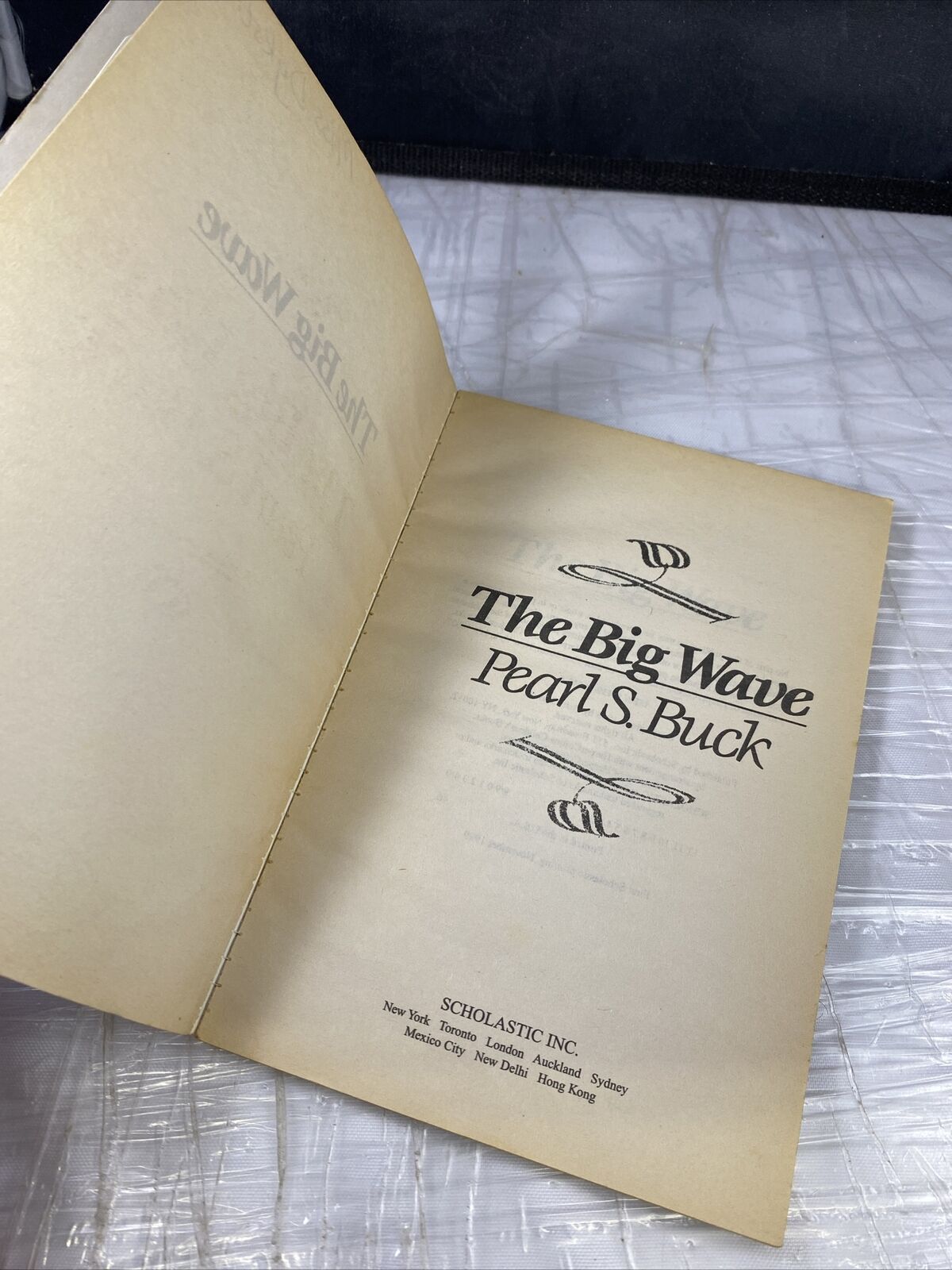 The Big Wave by Pearl S. Buck Vintage 80s Kids Short Chapter Book