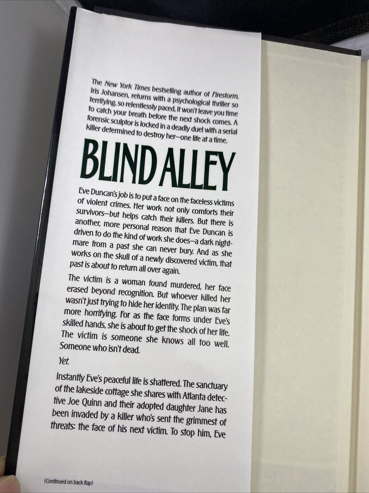 Blind Alley (Eve Duncan) - Hardcover By Iris Johansen VERY GOOD UNMARKED