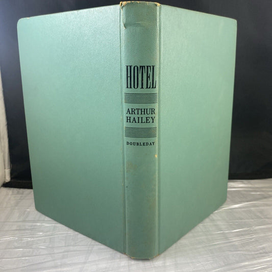 Vintage 60s HOTEL by Arthur Hailey, HC Doubleday Historical Fiction Green Book