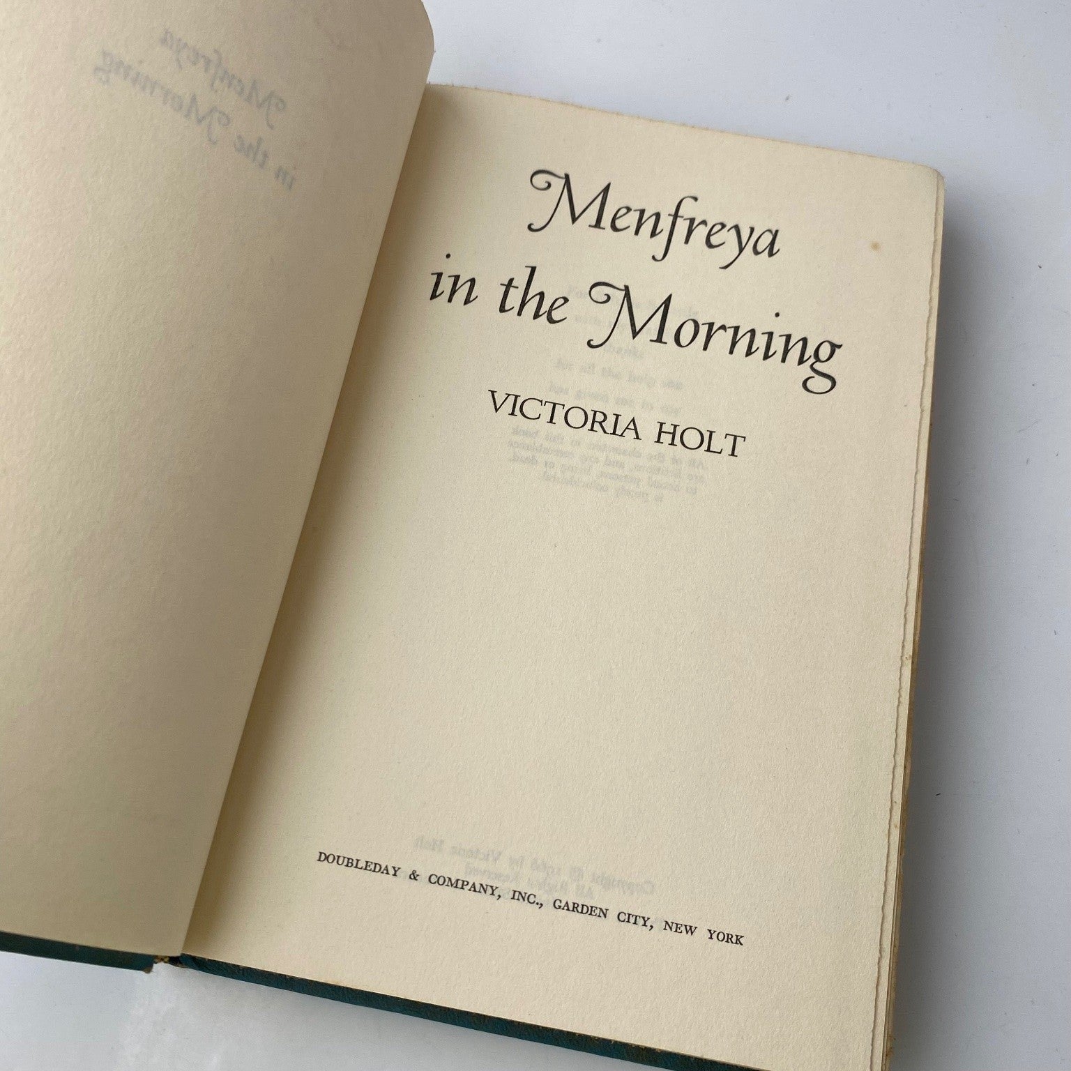 Vintage Romance Menfreya in the Morning Victoria Holt 1966 first ed