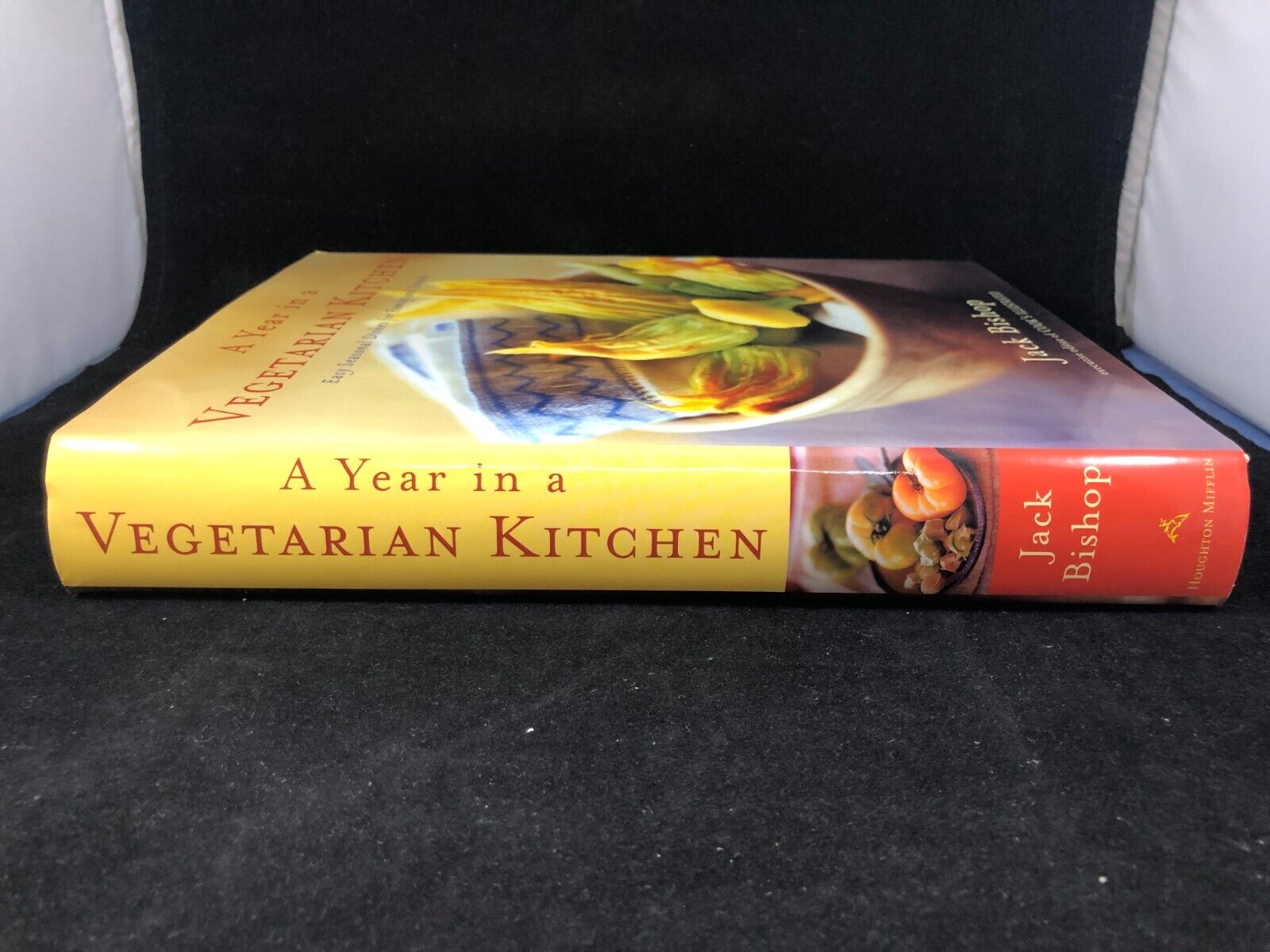 Year in a Vegetarian Kitchen: Easy Seasonal Dishes - Jack Bishop Hardcover w DJ