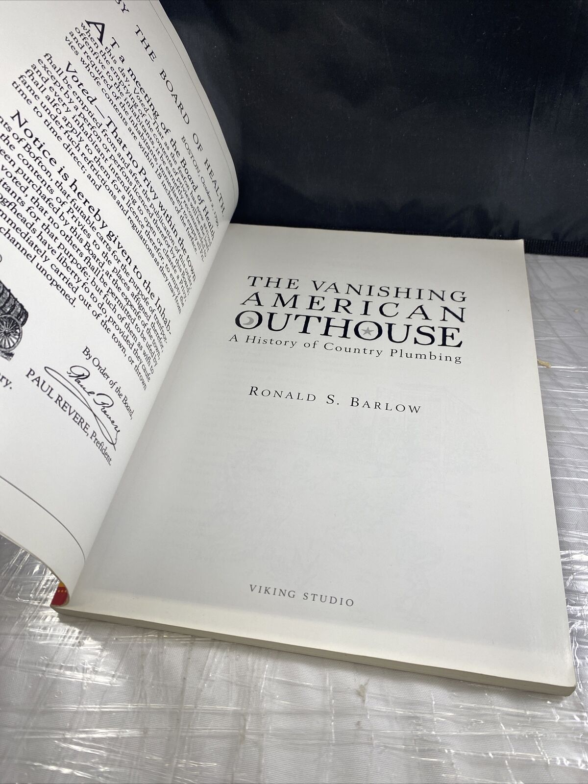 The Vanishing American Outhouse by Ronald S. Barlow , paperback