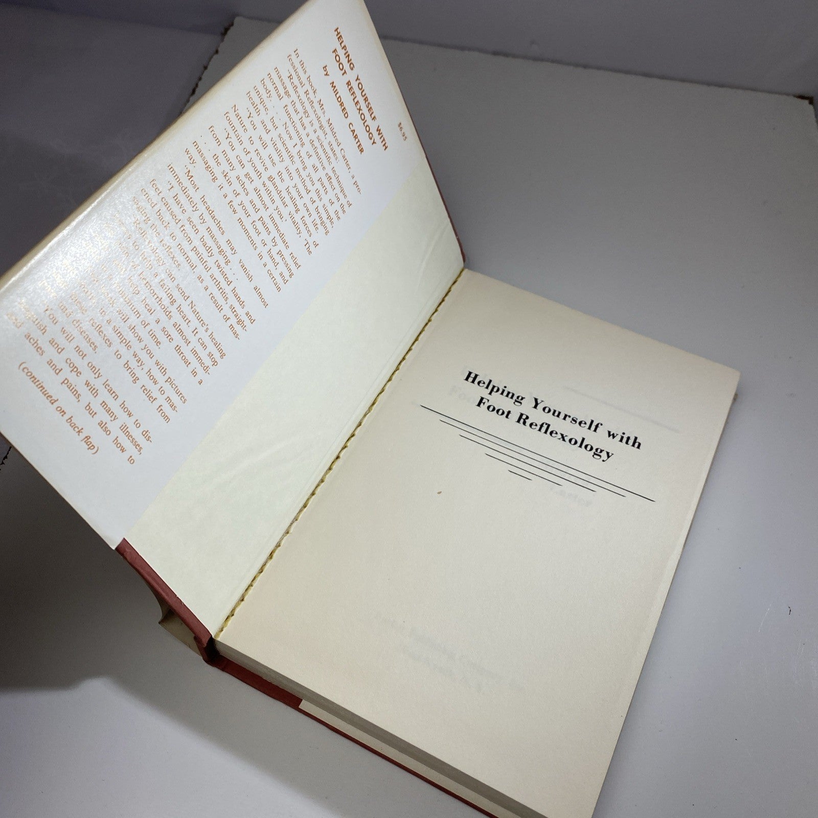 Helping Yourself With Foot Reflexology by Mildred Carter Parker Publishing 1969