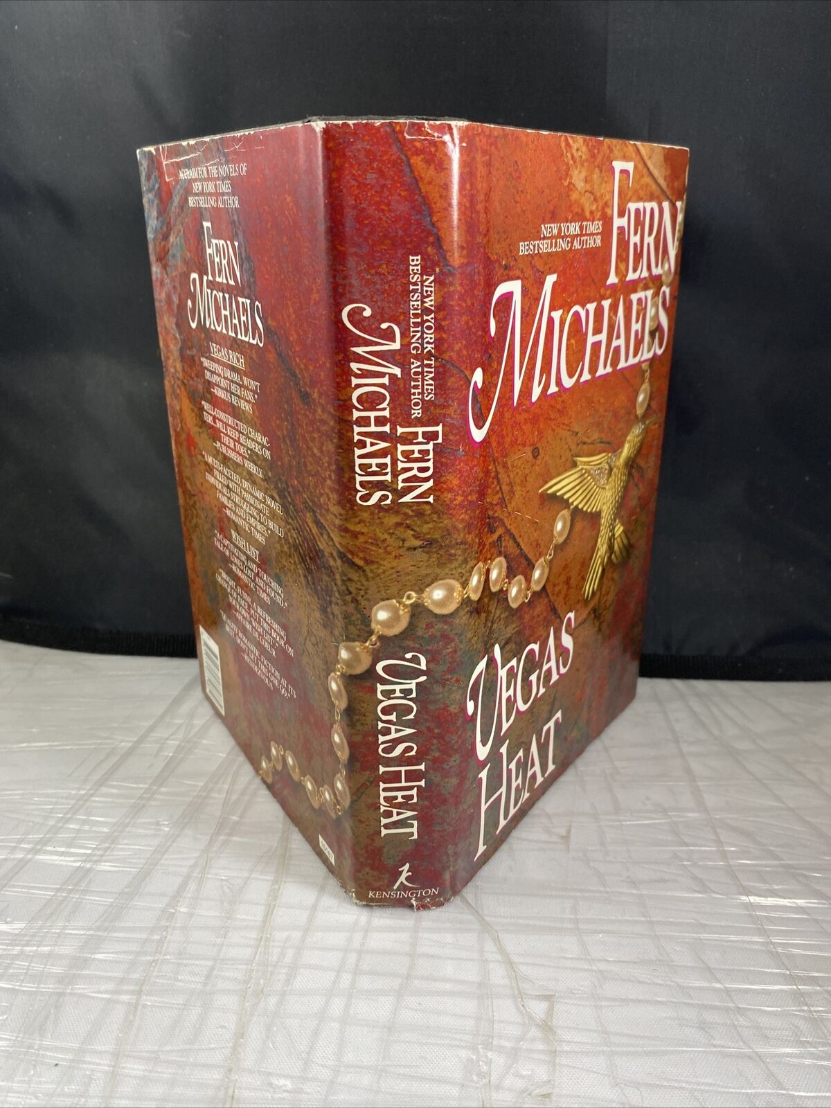 Vegas Heat Fern Michaels Vintage Romance Love Story Novel Hardcover Dust Jacket