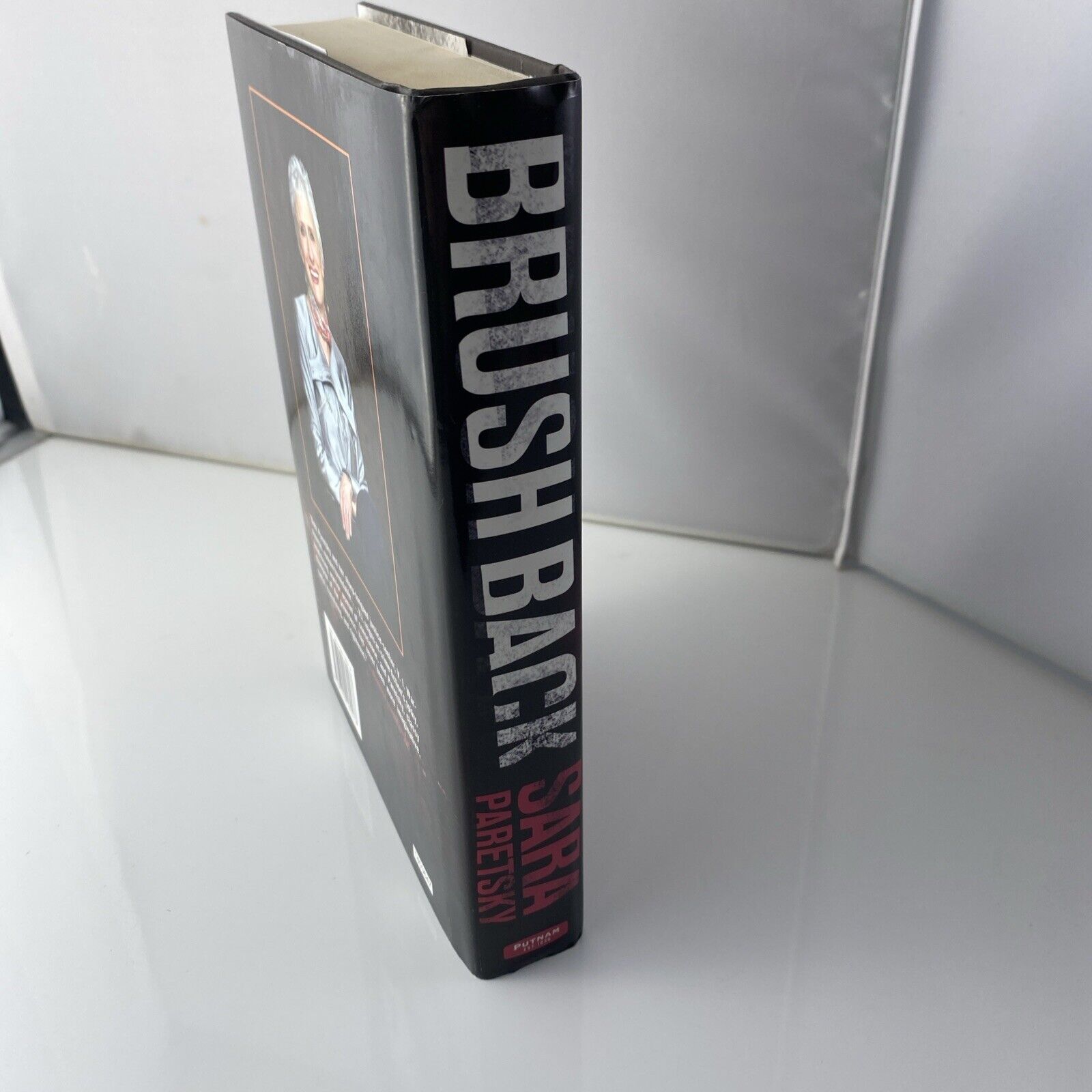 Brush Back by Sara Paretsky (2015, Hardcover) Book Club Edition Very Good