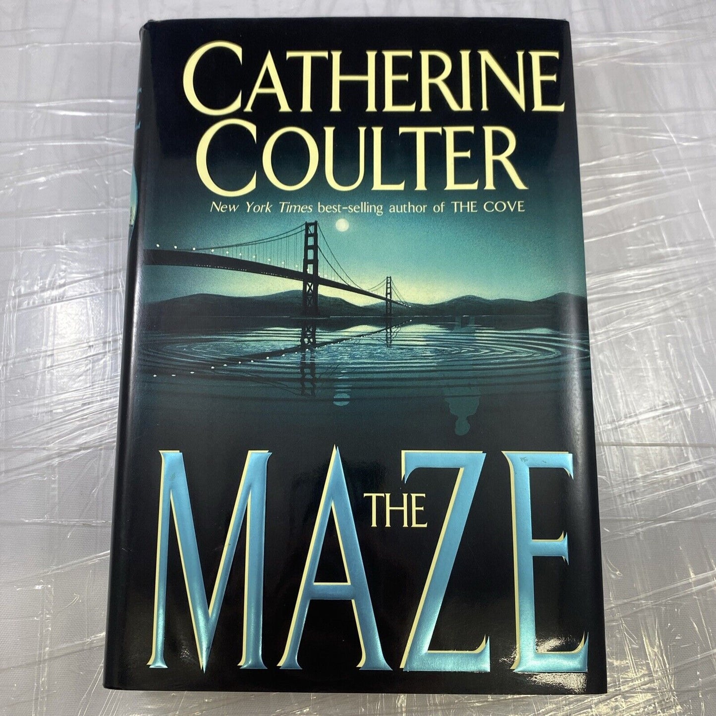 The Maze By Catherine Coulter Hardcover W/ Dust Jacket VERY GOOD Mystery Novel