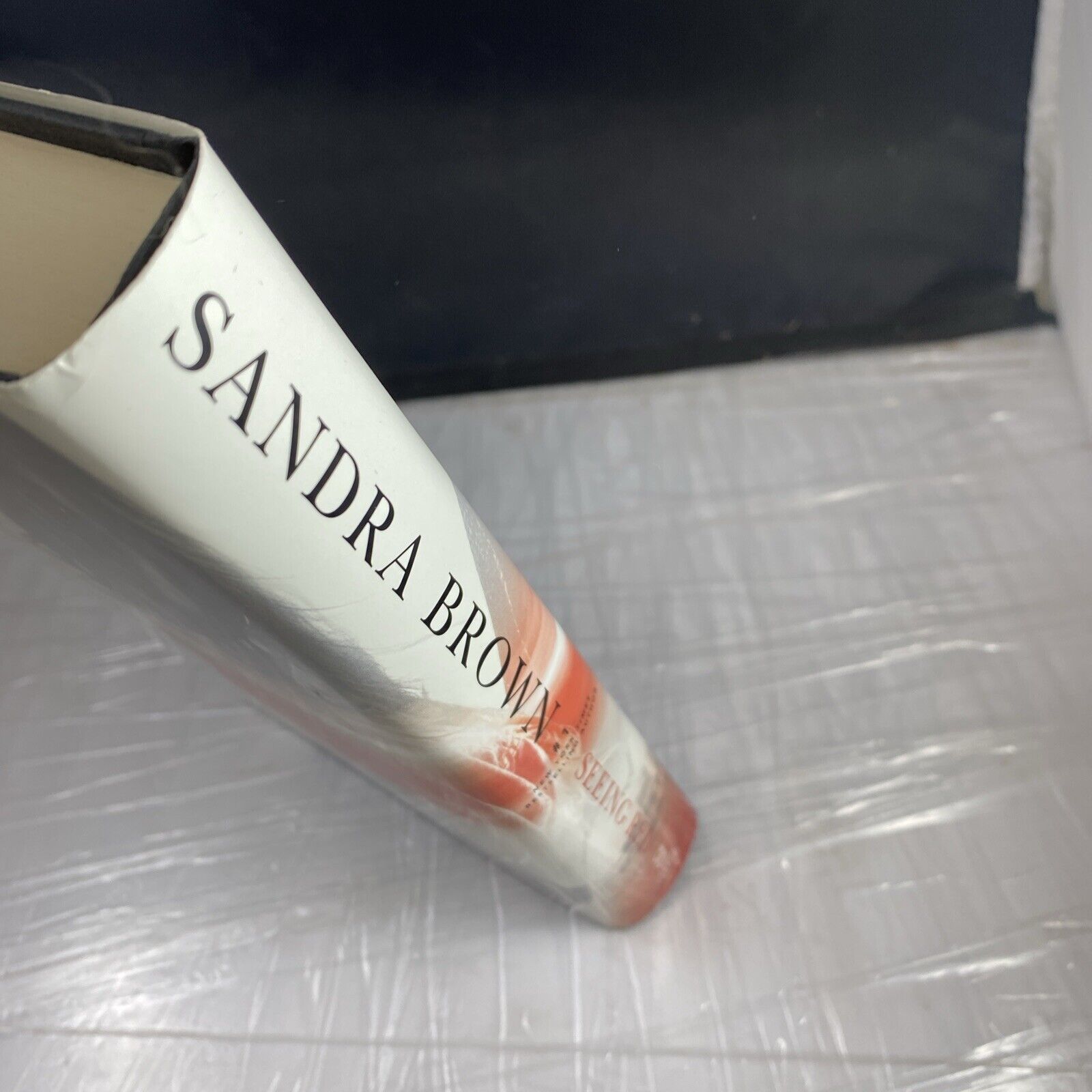 Seeing Red Hardcover Book Sandra Brown 2017 Storyteller Novel BCE
