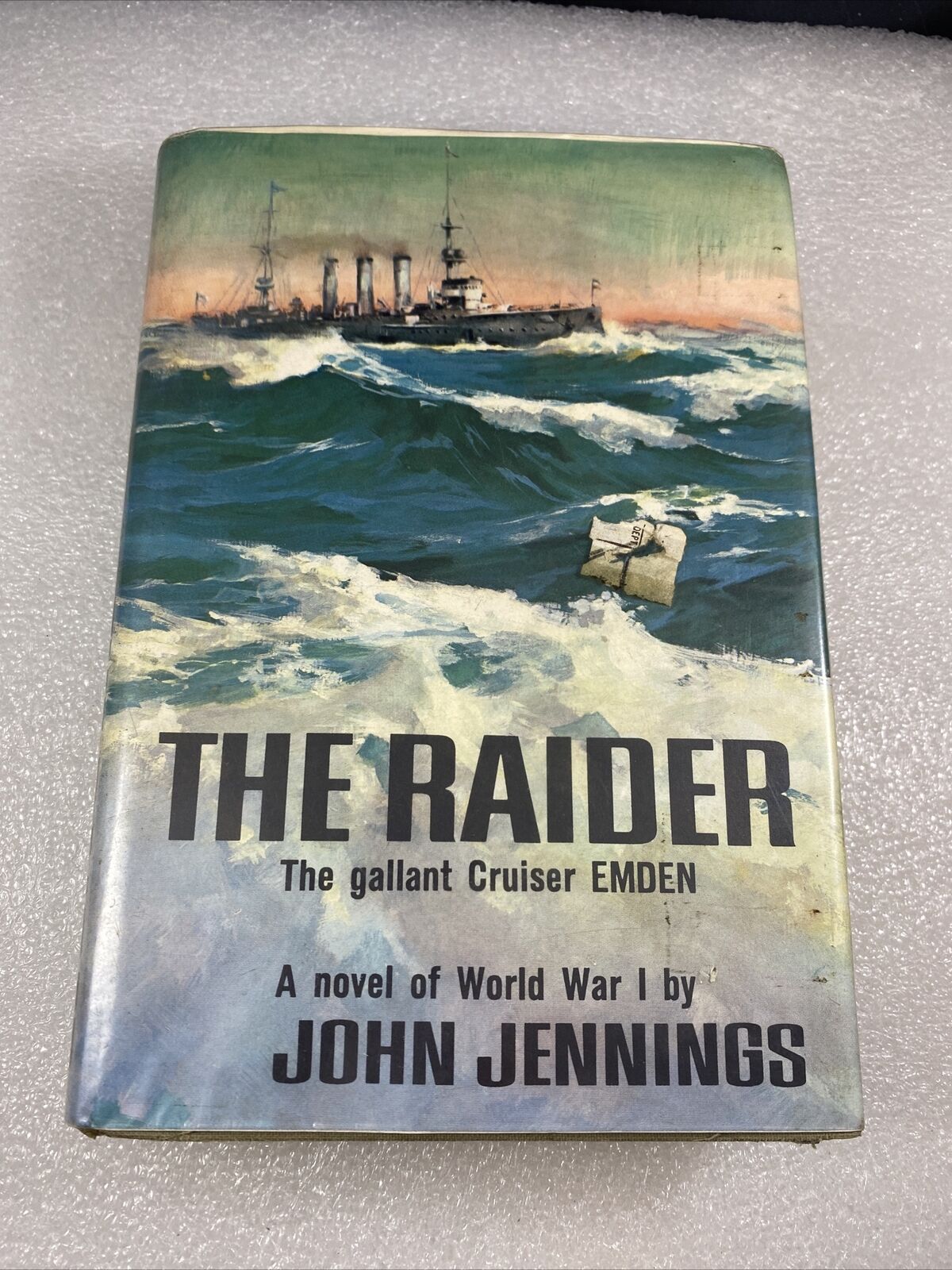 John JENNINGS / The Raider The Gallant Cruiser Emden 1st Edition 1963 Ex Libris