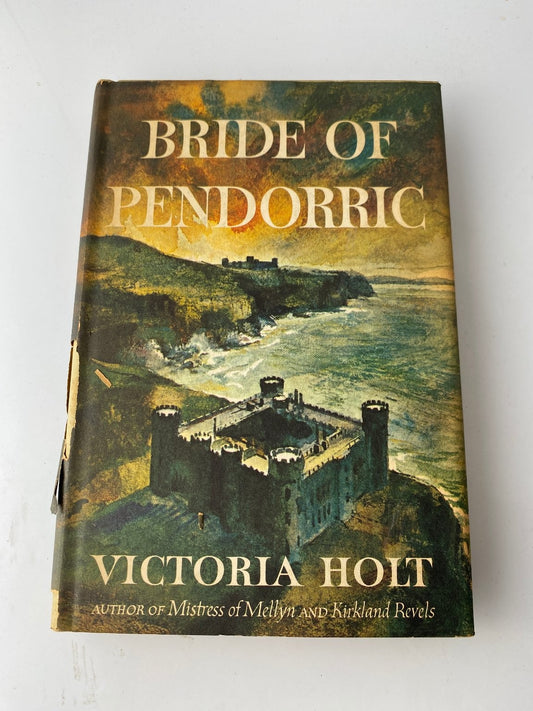Bride of Pendorric Victoria Holt 1963 Book Club Edition Doubleday