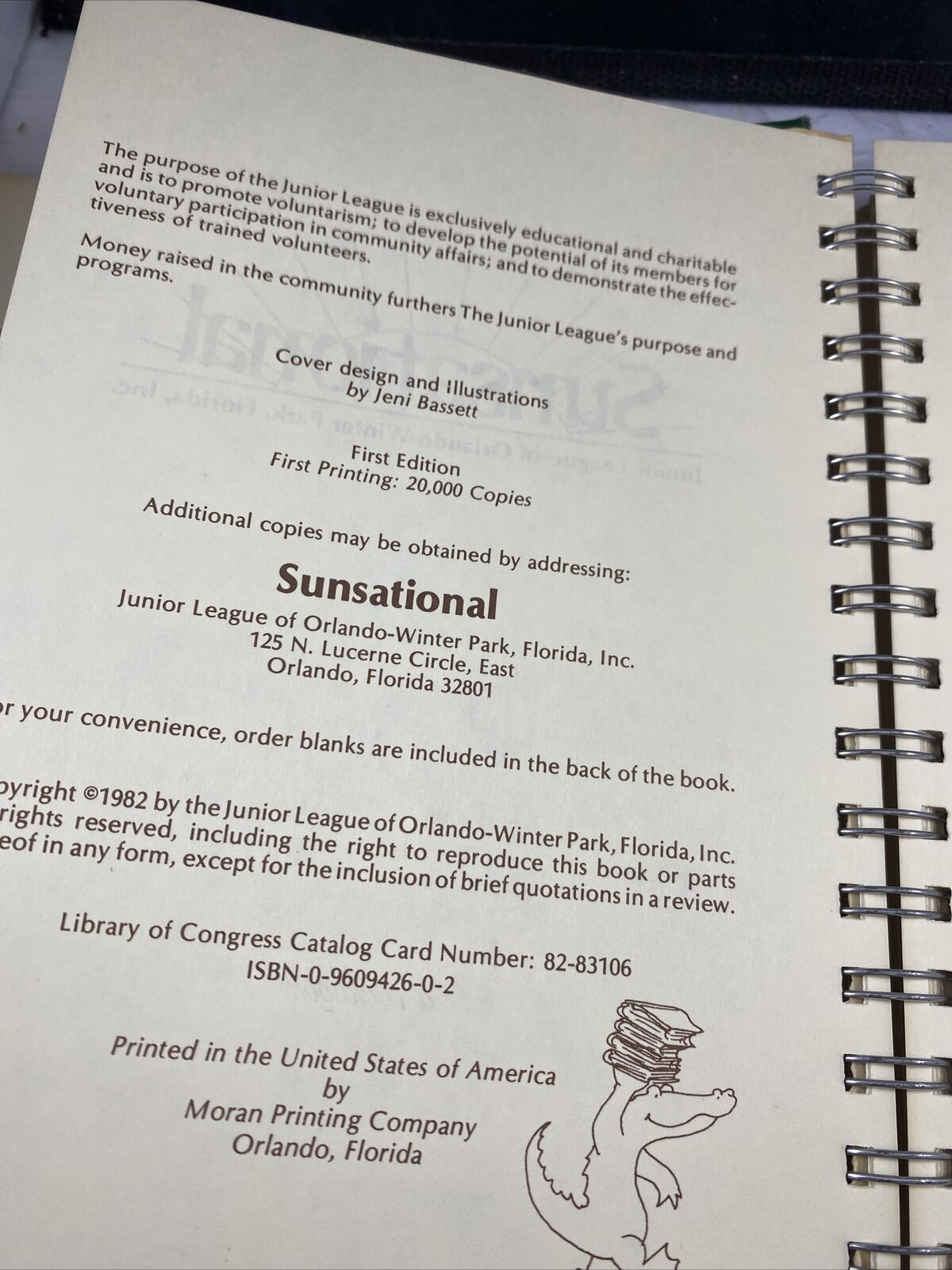 SUNSATIONAL A Cookbook by the Junior League of Orlando Vintage 80s First Print!