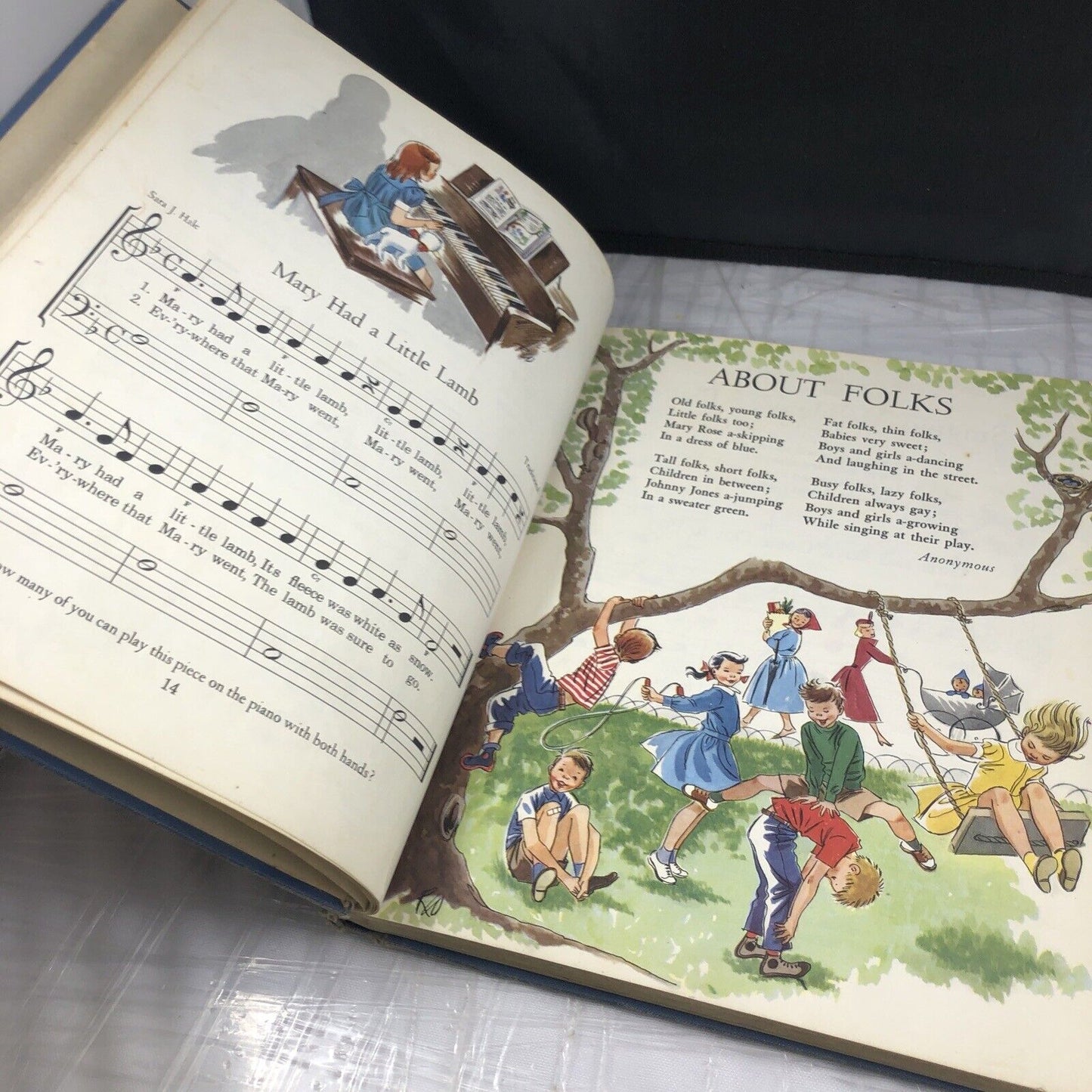 Singing On Our Way by Lilla Belle Pitts (1957, Hardcover) w/ Illustrations