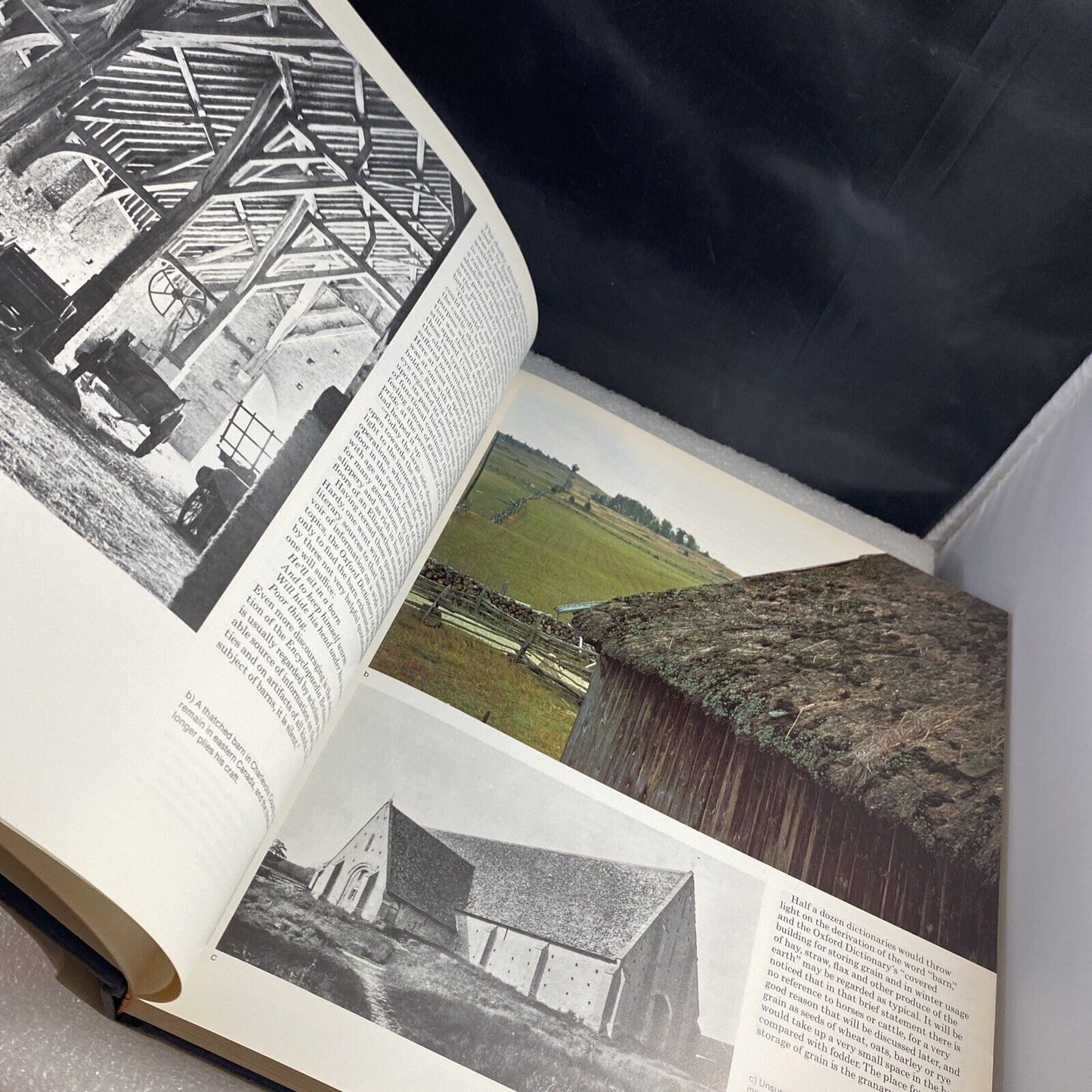 The Barn A Vanishing Landmark in North America Vintage 80s Hardcover Pictures