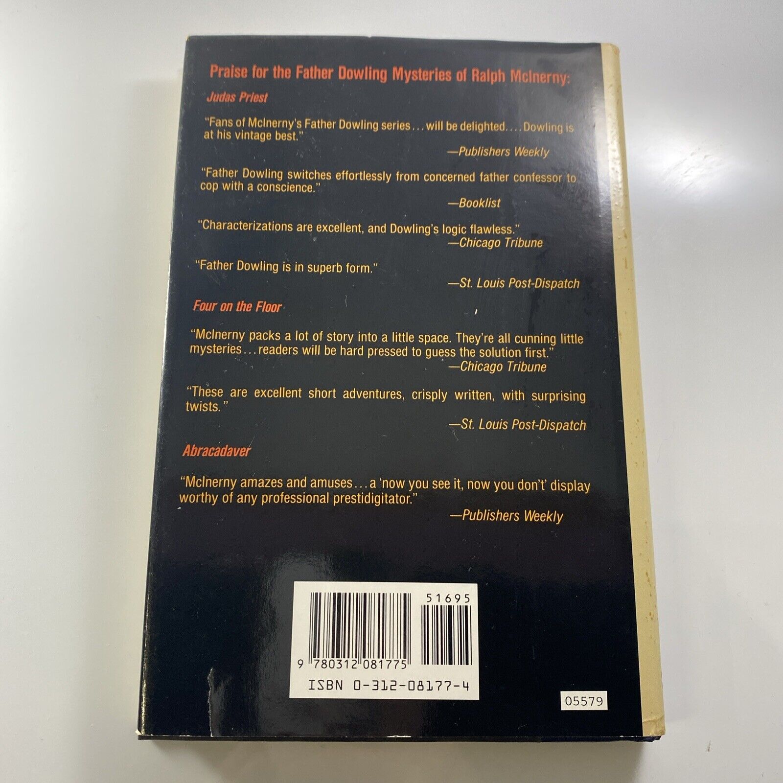 Desert Sinner by Ralph McInerny (1992, Hardcover) Very Good Vintage Book
