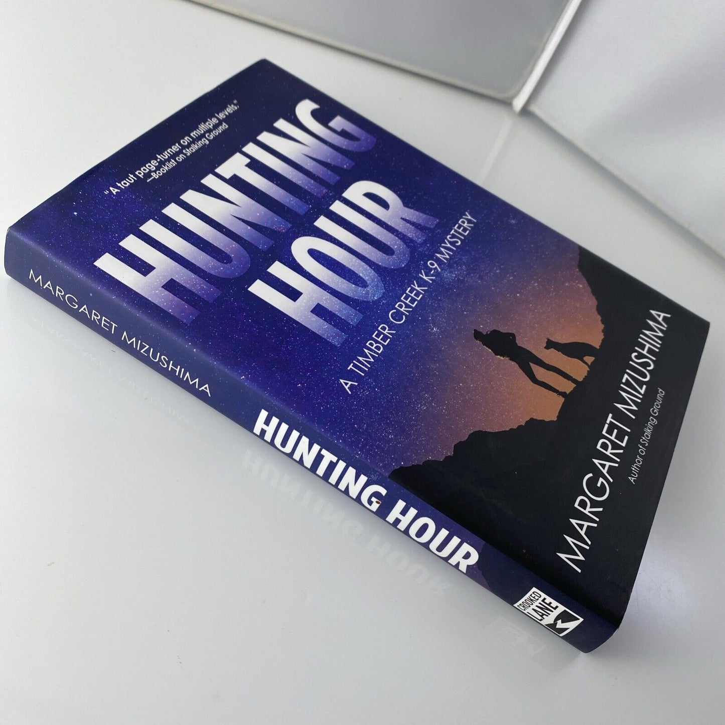 Hunting Hour: A Timber Creek K-9 Mystery (A Timber Creek K-9 Mystery)