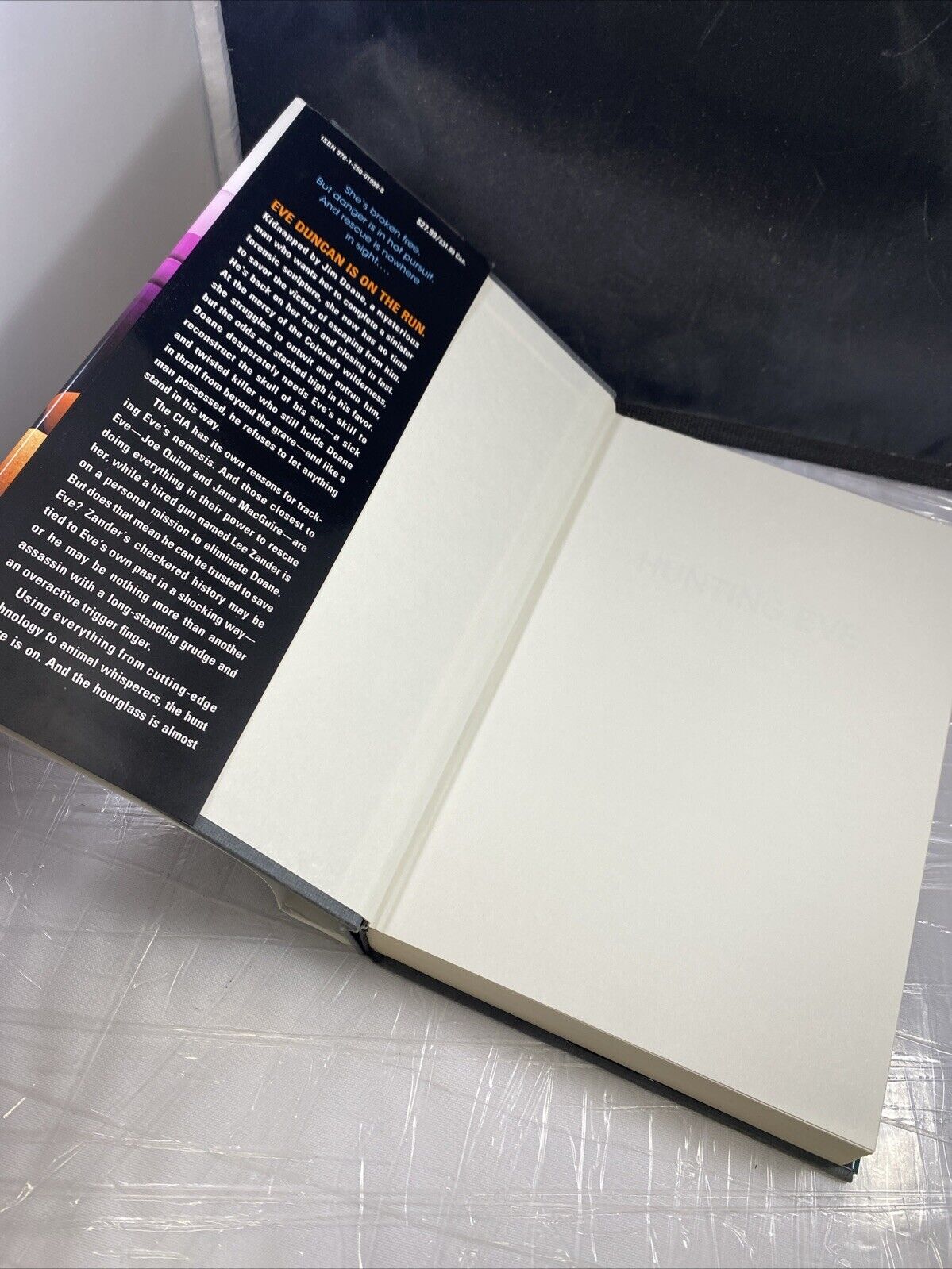 Hunting Eve: An Eve Duncan Novel Hardcover By Johansen Iris VERY GOOD 1st Print