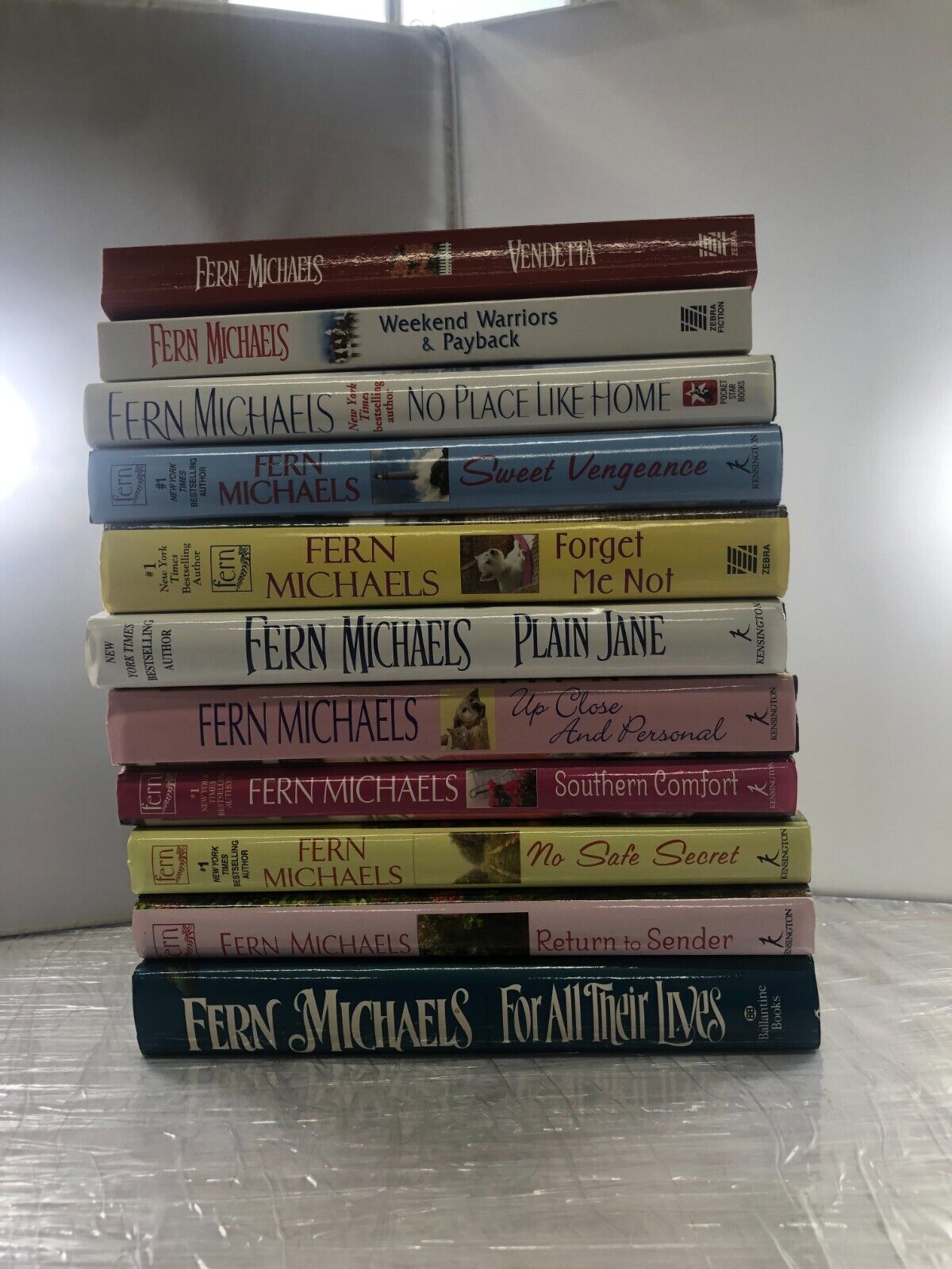 Romance Fern Michaels 11 book lot/bundle 9 HC 2 PPBK. Great condition