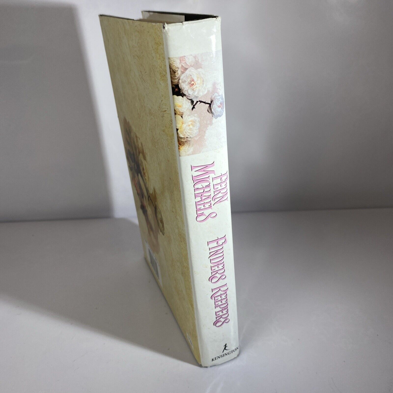 Finders Keepers - Hardcover By Michaels, Fern - VERY GOOD Vintage Book Club Ed