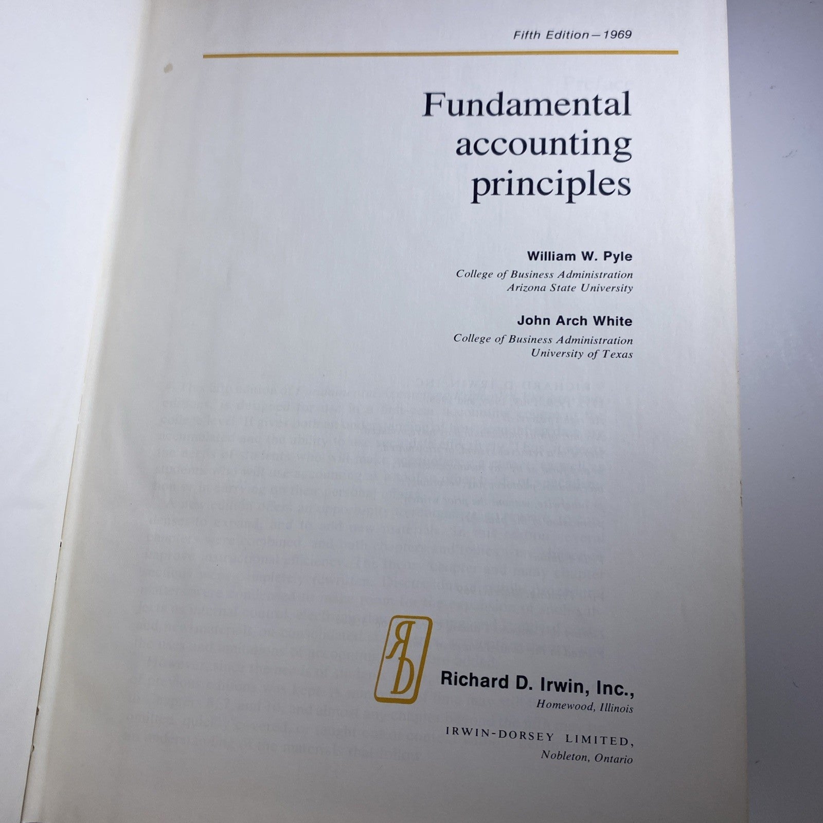 Fundamental Accounting Principles Fifth Edition First Printing Pyle & White