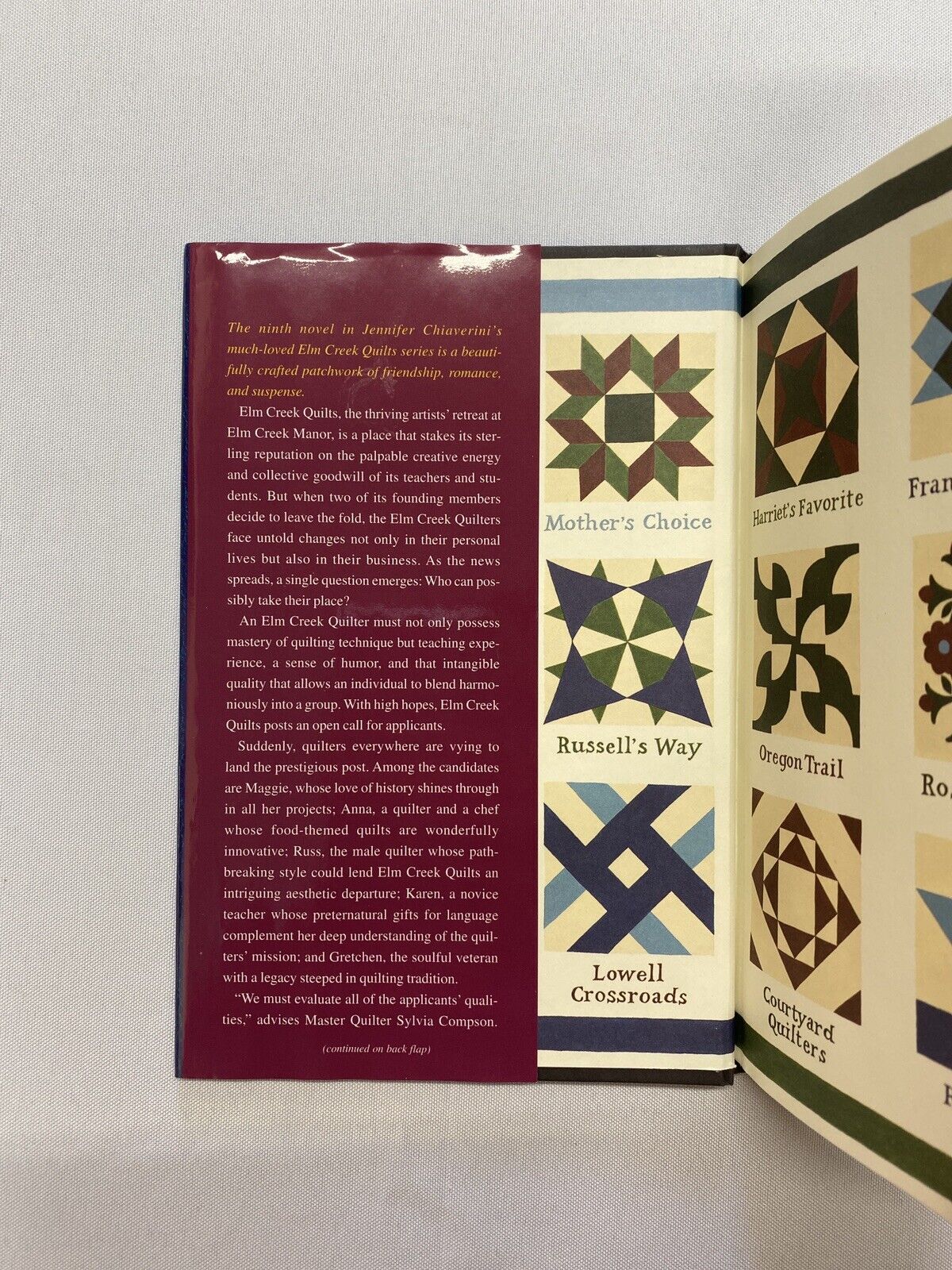 Circle of Quilters by Jennifer Chiaverini Hardcover with Dust Jacket