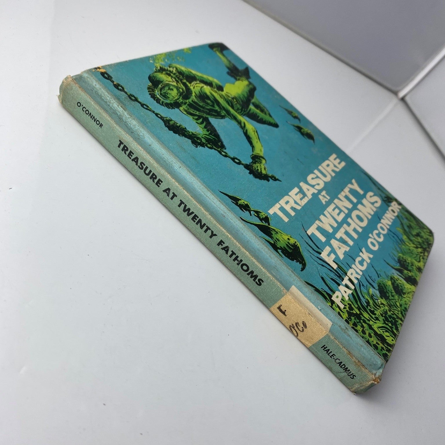 Vintage chapter book Treasure at Twenty Fathoms Patrick O'Connor 1968 1st ed