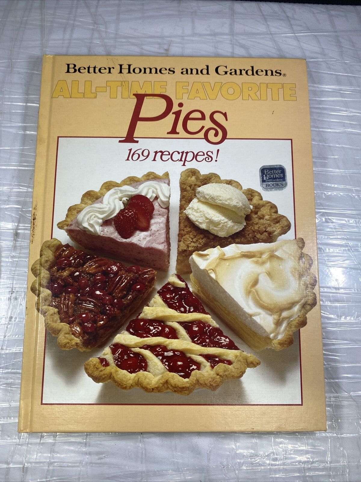 Better Homes and Gardens All-Time Favorite Pies Hardcover Vintage 70s Cookbook