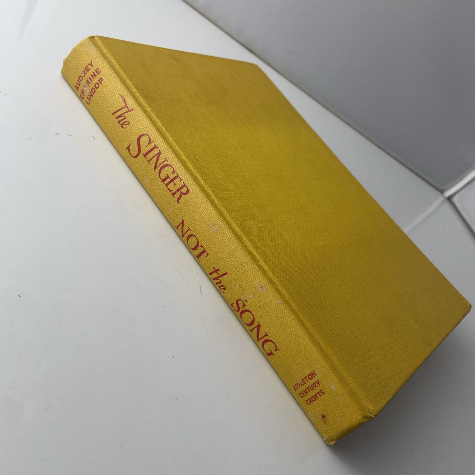 The Singer Not the Song 1953 Audrey Erskine Lindop Book Club Edition