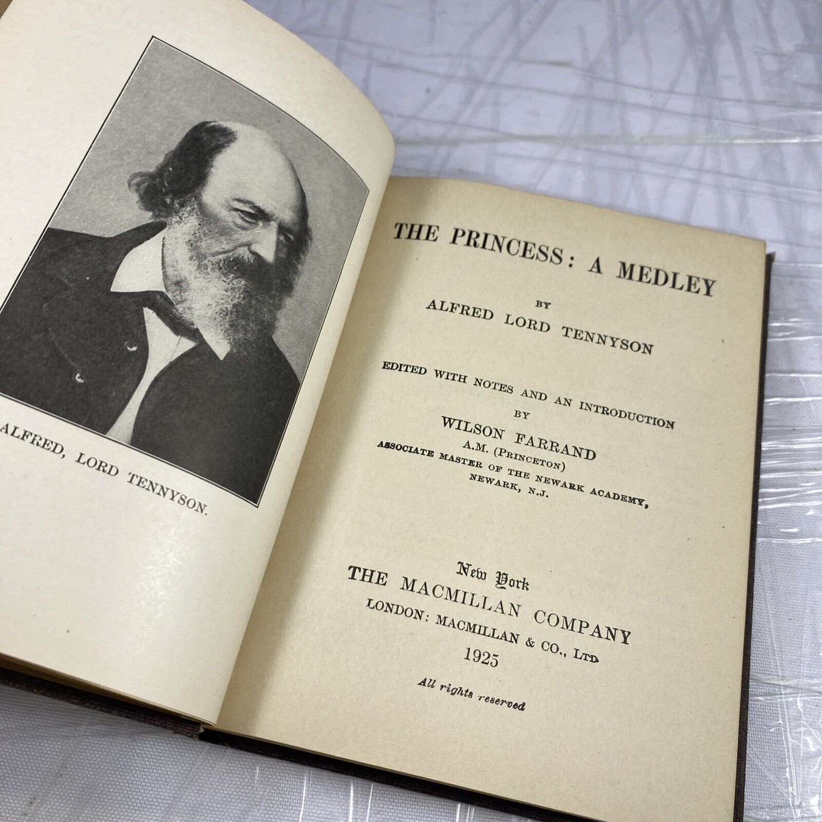 THE PRINCESS: A MEDLEY ALFRED LORD TENNYSON HC 1925 MACMILLAN POCKET CLASSICS