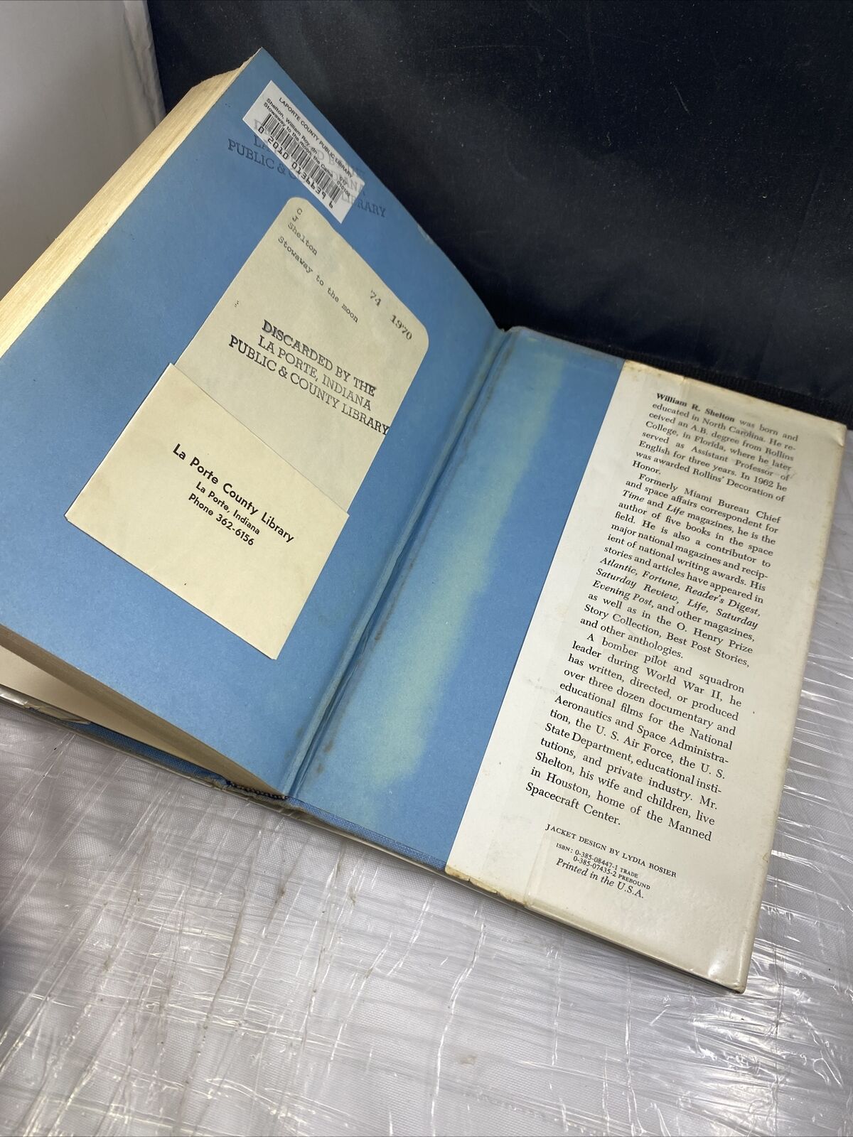 STOWAWAY TO THE MOON;: THE CAMELOT ODYSSEY By William Roy Shelton - HCDJ 1st Ed